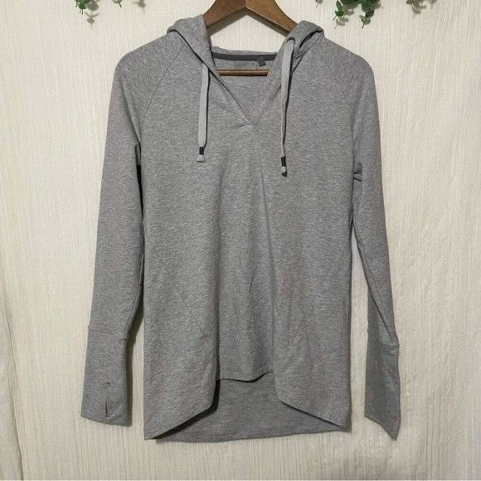 Athleta Athleta Hoodie Womens XS Idyllwild Fitted Activewear Gray Size XS / US 0-2 / IT 36-38 - 10 Thumbnail