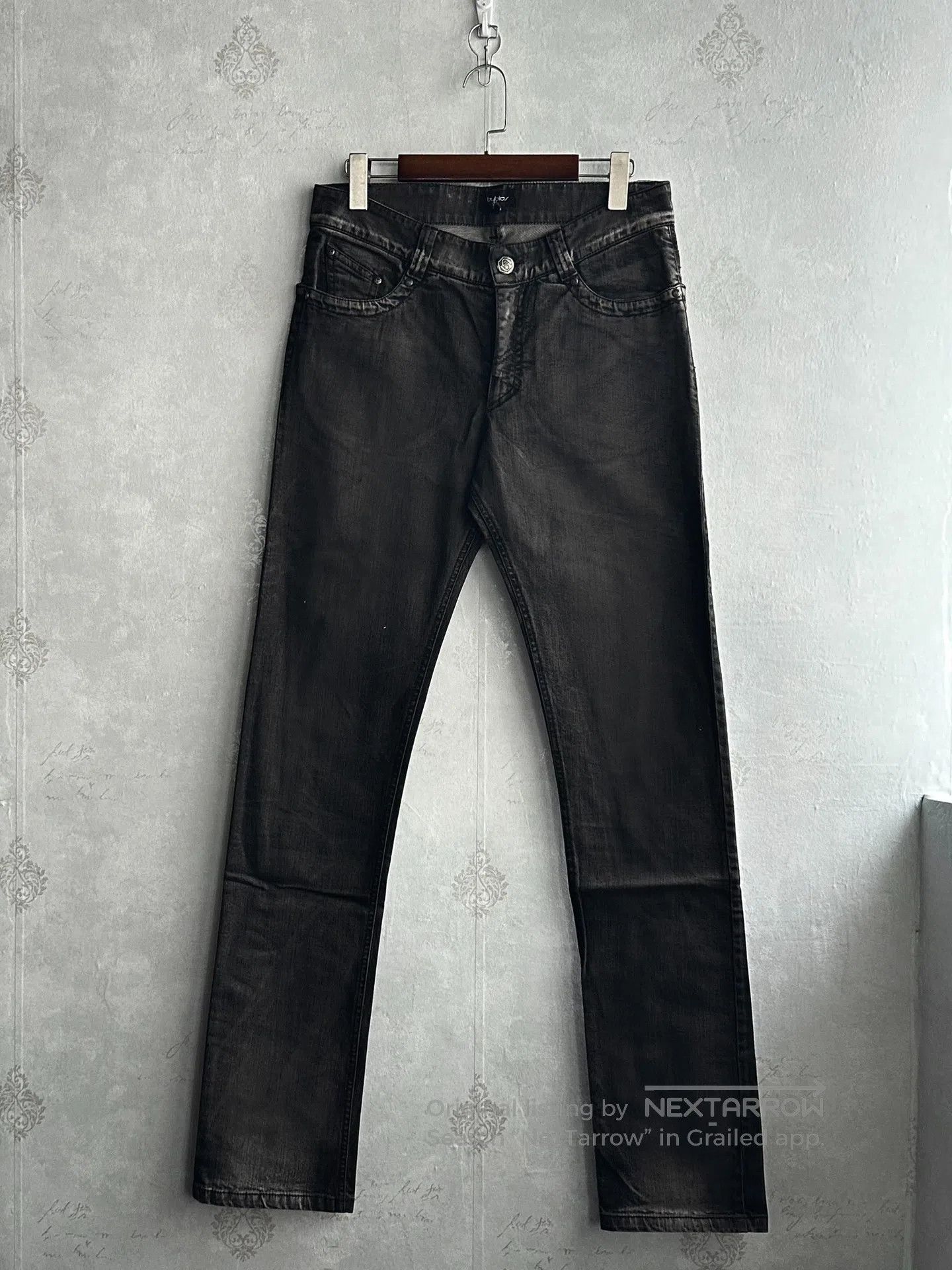 Byblos byblos Water-washed, aged denim jeans| Size US 30 / EU 46 - 1 Thumbnail