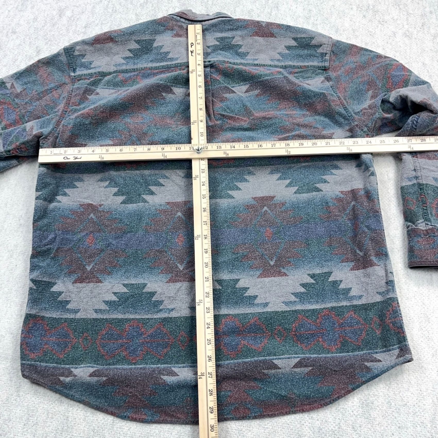 Vintage VINTAGE Cabela's Shirt Men XL Chamois Cloth Aztec Southwestern Button Up Faded Size US XL / EU 56 / 4 - 7 Thumbnail
