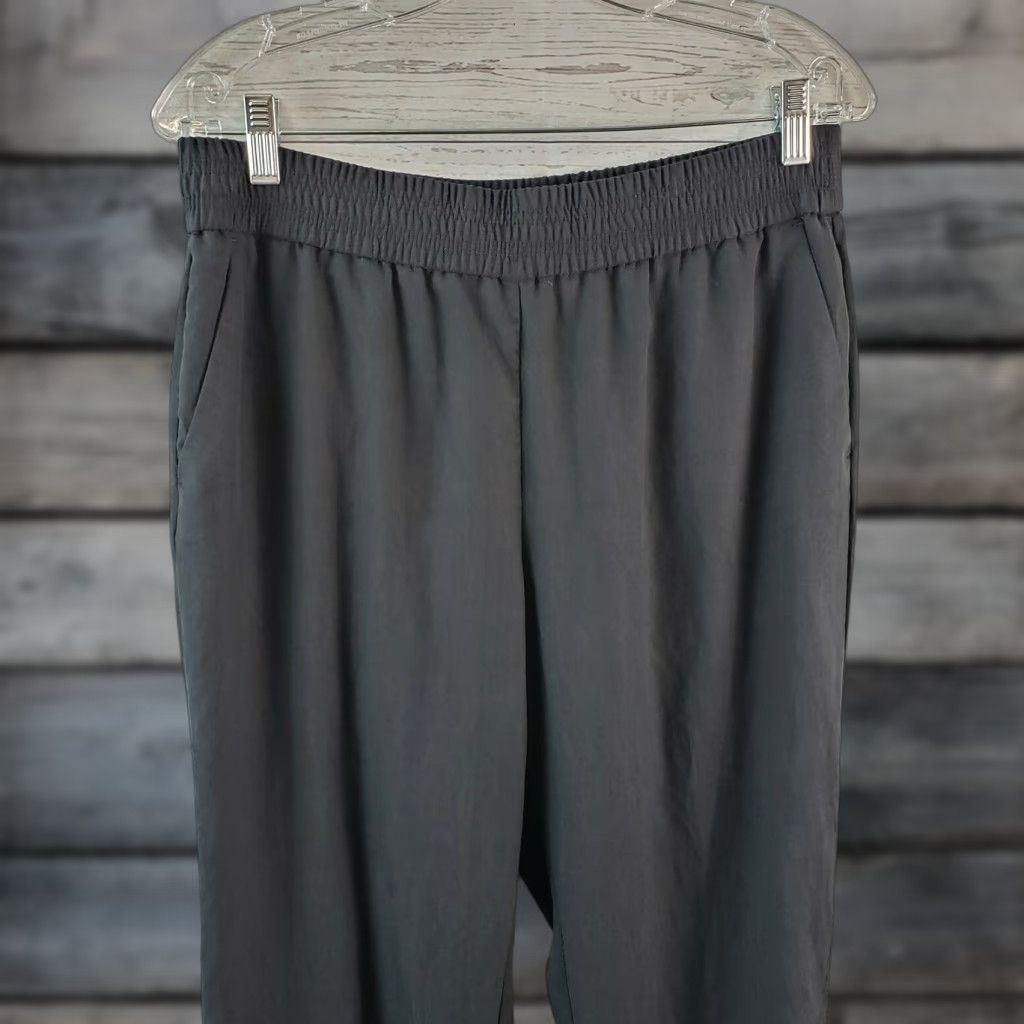 Vintage Chico's Womens Pull On Pants Sz 8 Black Tencel Blend Cuffed Mid Rise Pants Size 30" / US 8 / IT 44 - 1 Thumbnail