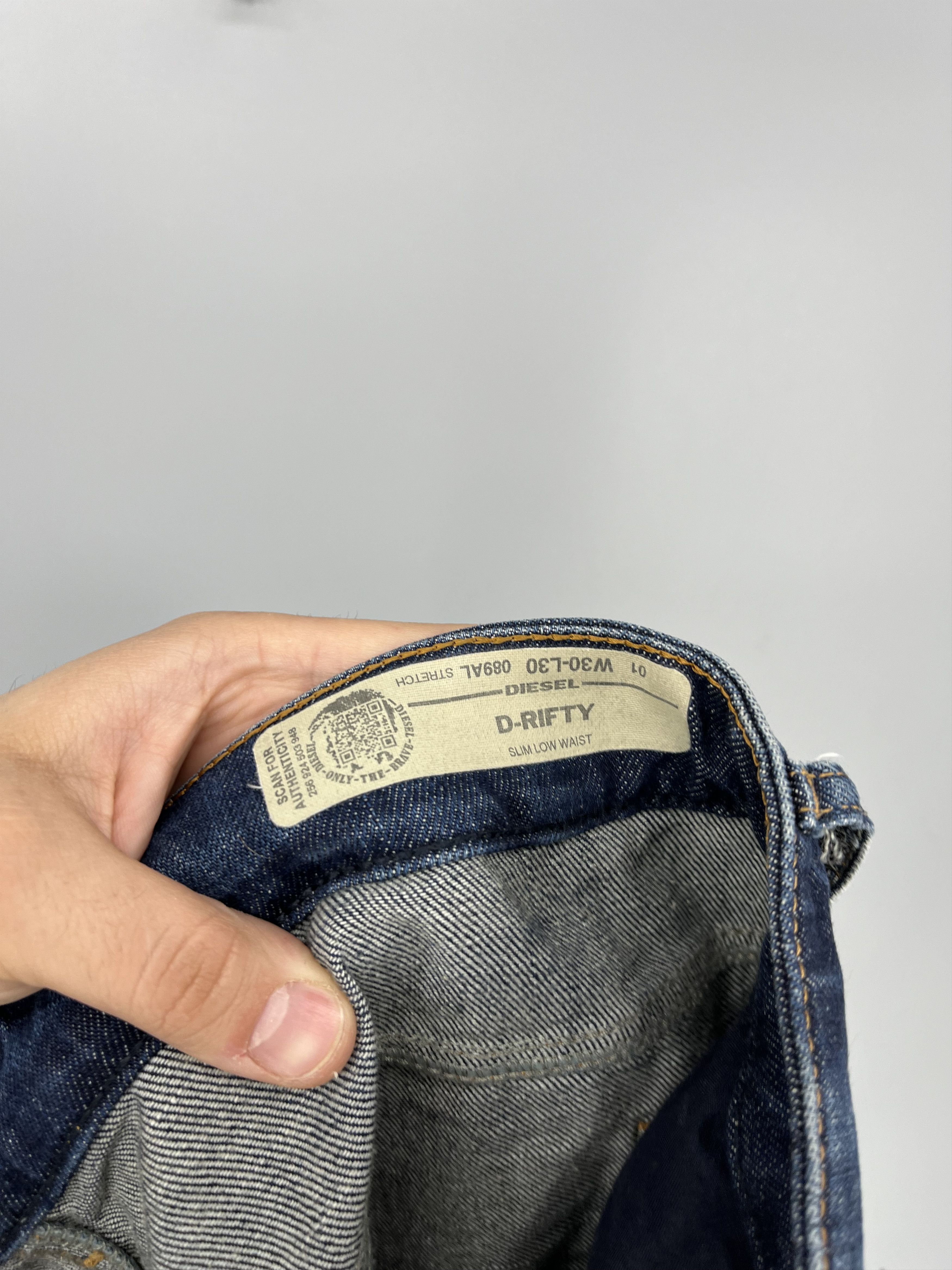 Diesel Vintage Y2K Men’s Diesel Distressed Patchwork Denim Jeans Size US 30 / EU 46 - 9 Thumbnail
