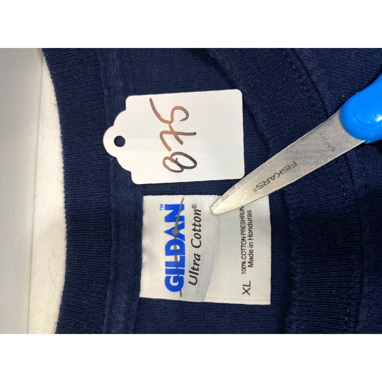 Gildan VINTAGE 2010 Maranatha Man Trip Blue Gildan Ultra Cotton T-Shirt XL Men Fisherman Short Sleeve Fishing 875 Regular Size US XL / EU 56 / 4 - 4 Thumbnail
