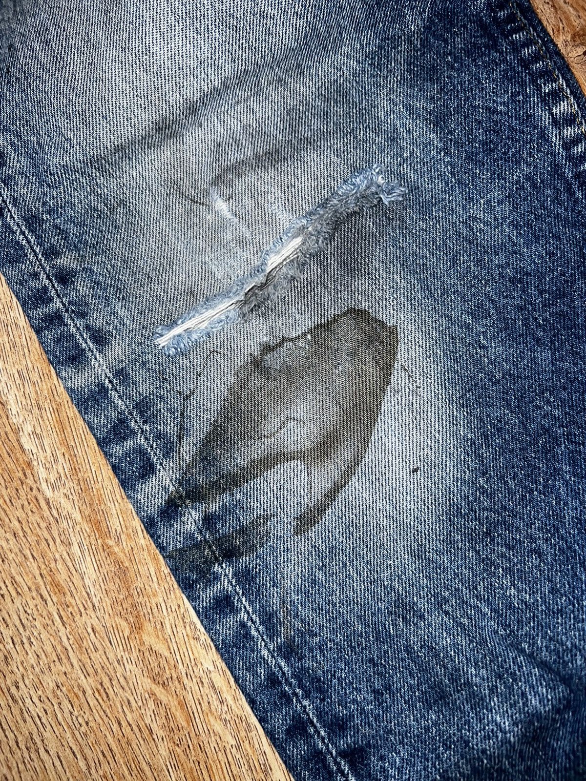Levi's × Vintage Vintage Distressed Levis 501 Faded Blue Jeans Vintage Size US 32 / EU 48 - 12 Thumbnail