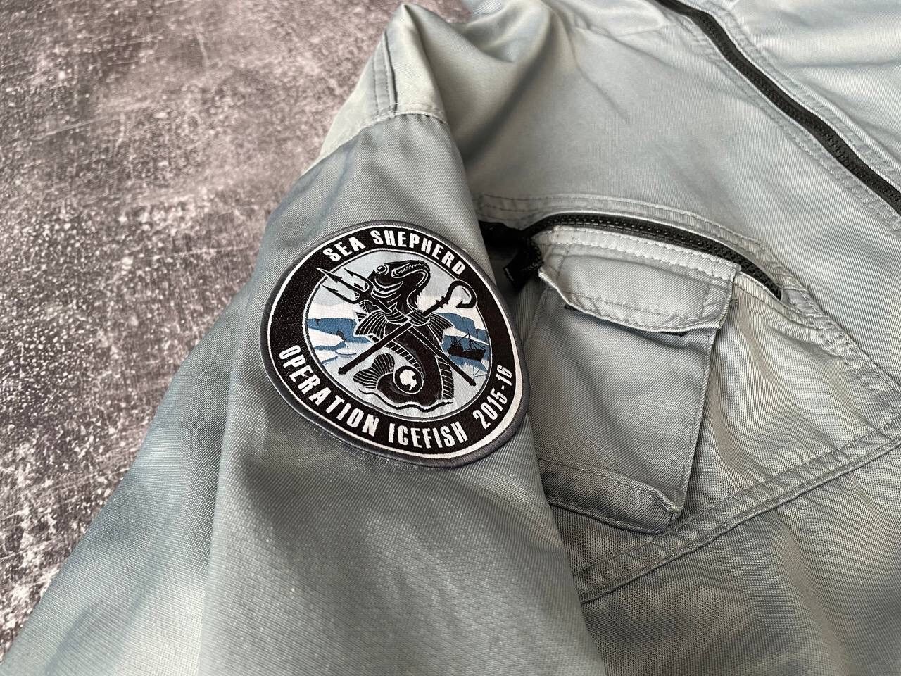 Helly Hansen × Vintage Vintage Helly Hansen Denim Work Jacket Ultra Rare Size L Y2K Size US L / EU 52-54 / 3 - 7 Thumbnail