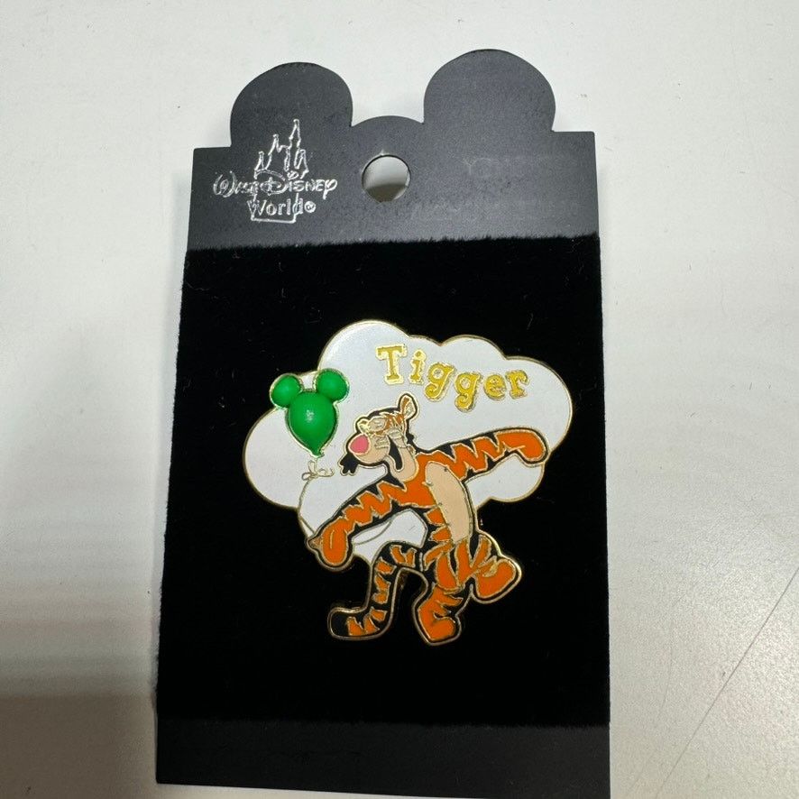 Disney Disney Tigger Balloon Pin Official 2002 WDW Trading LE Size ONE SIZE - 1 Thumbnail