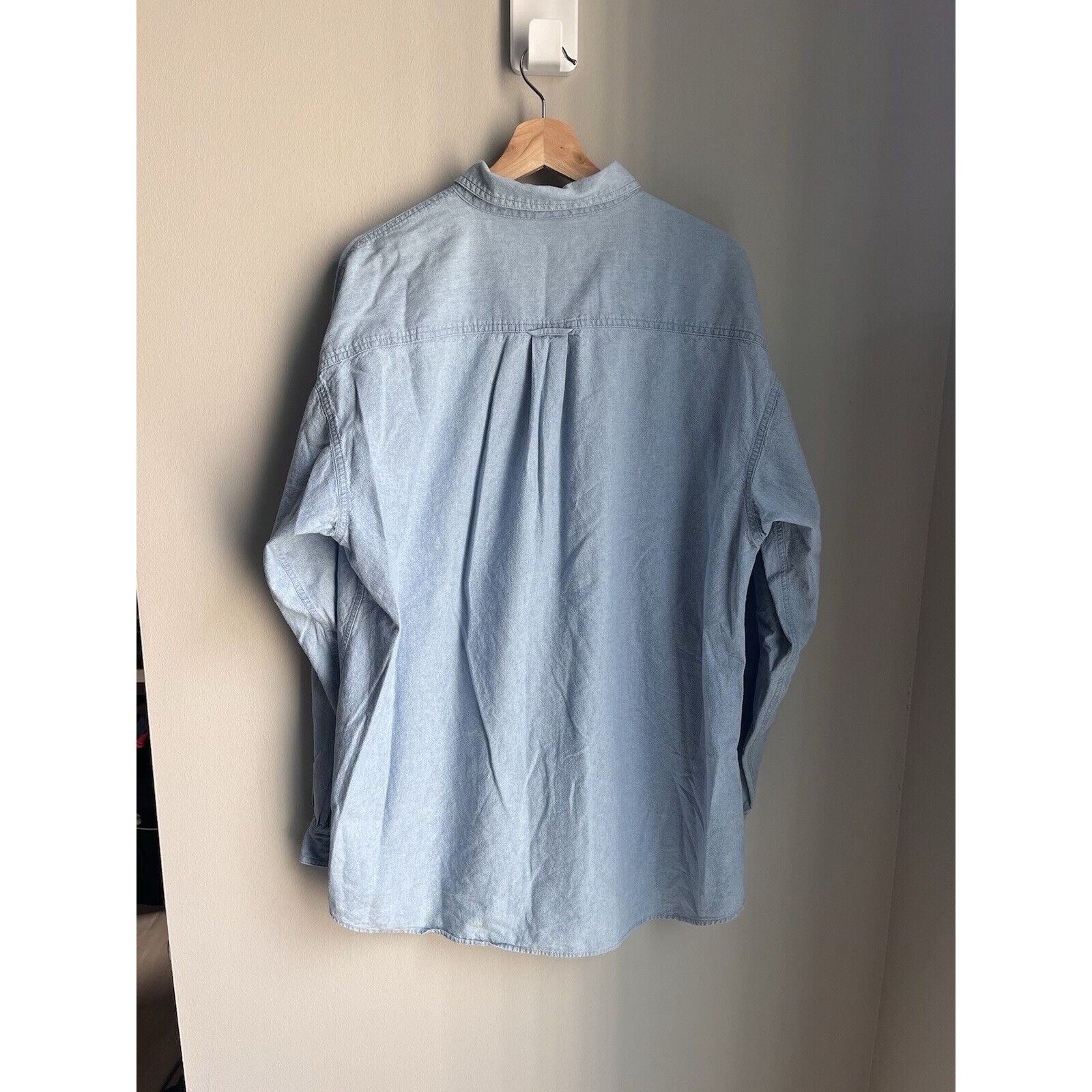 Vintage VINTAGE LOONEY TUNES BUGS BUNNY MARVIN MARTIAN DENIM SHIRT Size US XL / EU 56 / 4 - 3 Thumbnail