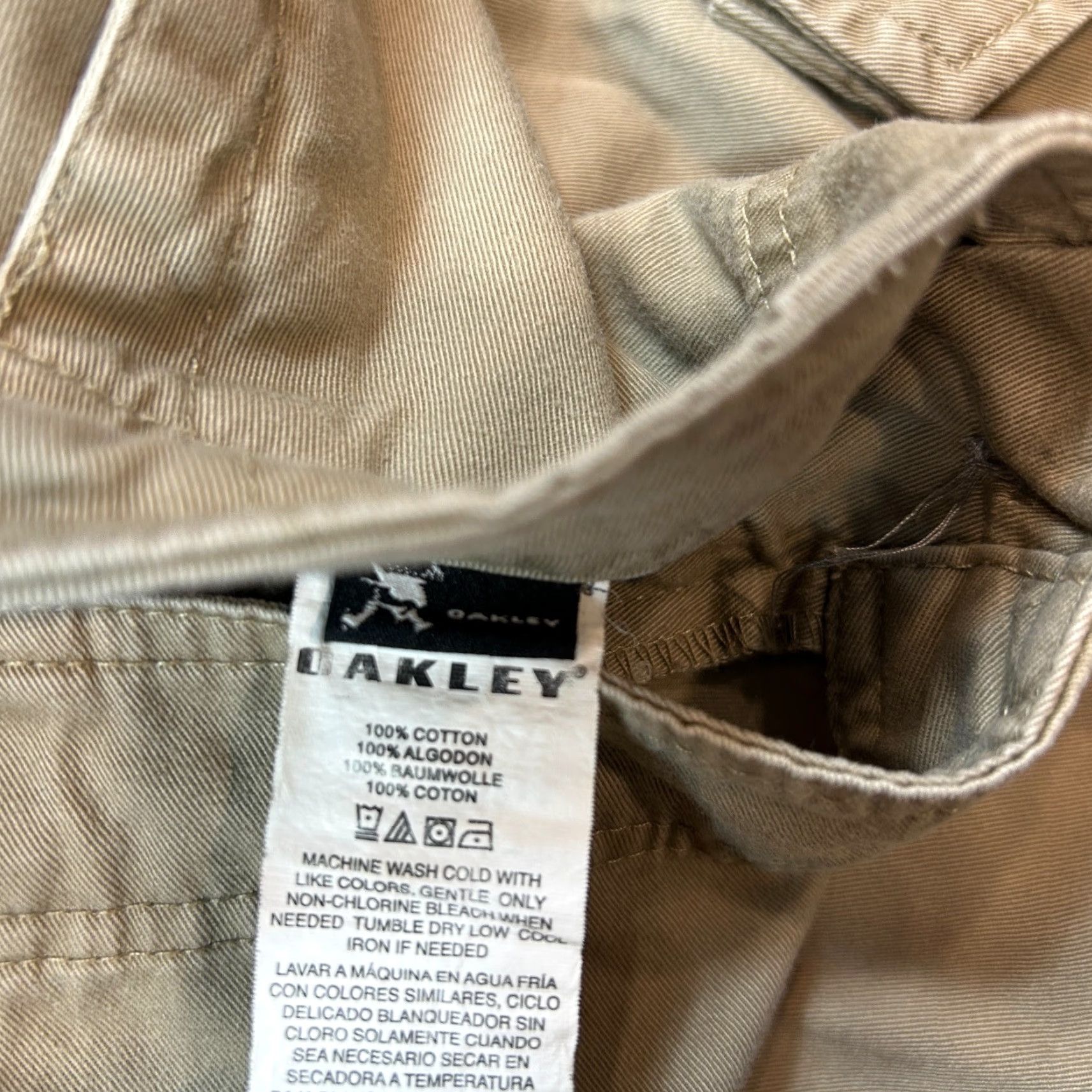 Oakley VINTAGE Oakley Cargo Shorts Mens 33 Beige Cargo Nylon Front Flat Front Pockets 90s Outdoor Sports Size US 33 - 4 Thumbnail
