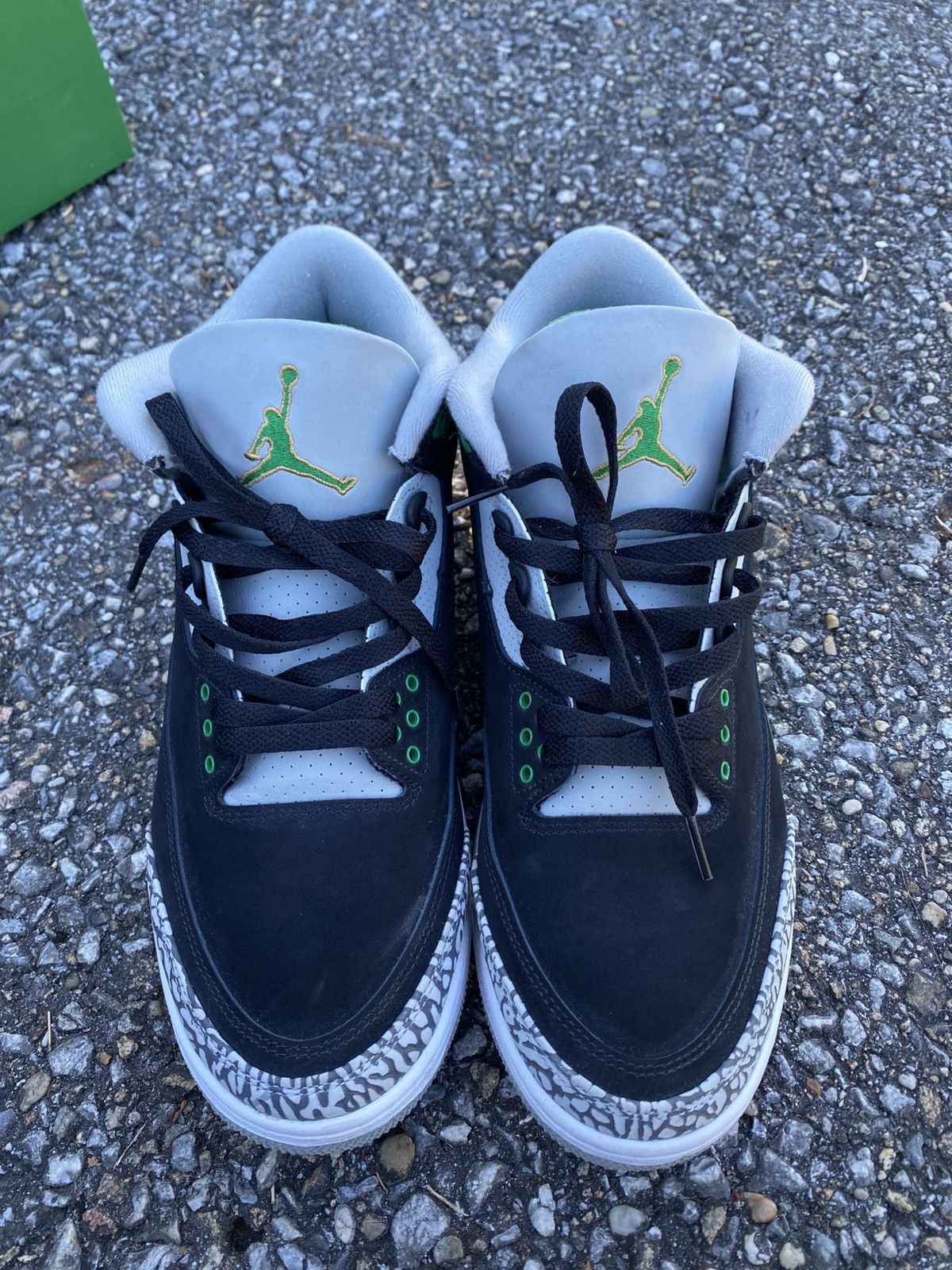 Jordan Brand Jordan 3 Pine Green, us11, eu45, streetwear, y2k, og,vintage Size US 11 / EU 44 - 2 Thumbnail
