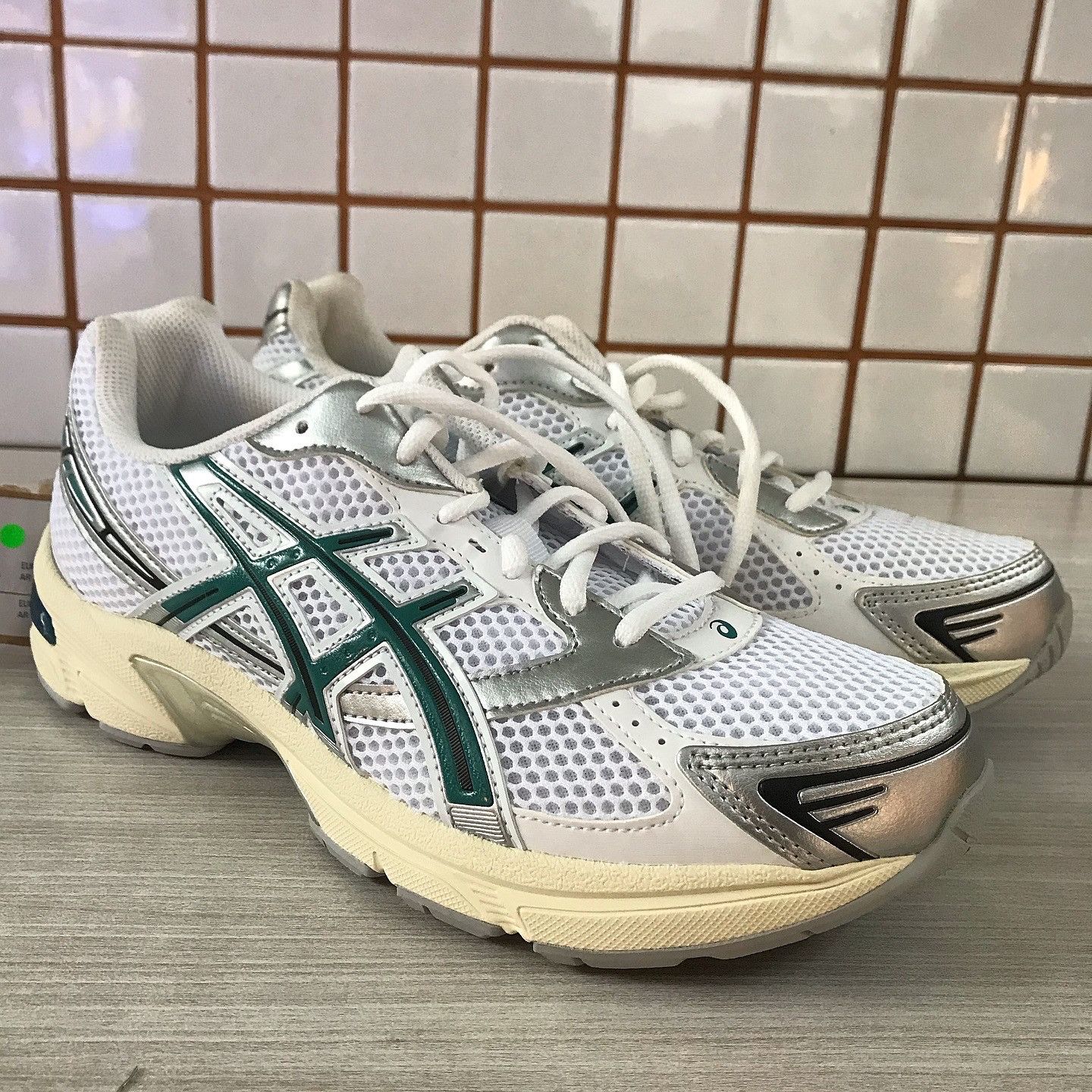 Asics ASICS GEL-1130 RETRO TECH STYLE FITS TODAY’S CITY Size US 9 / EU 42 - 1 Thumbnail