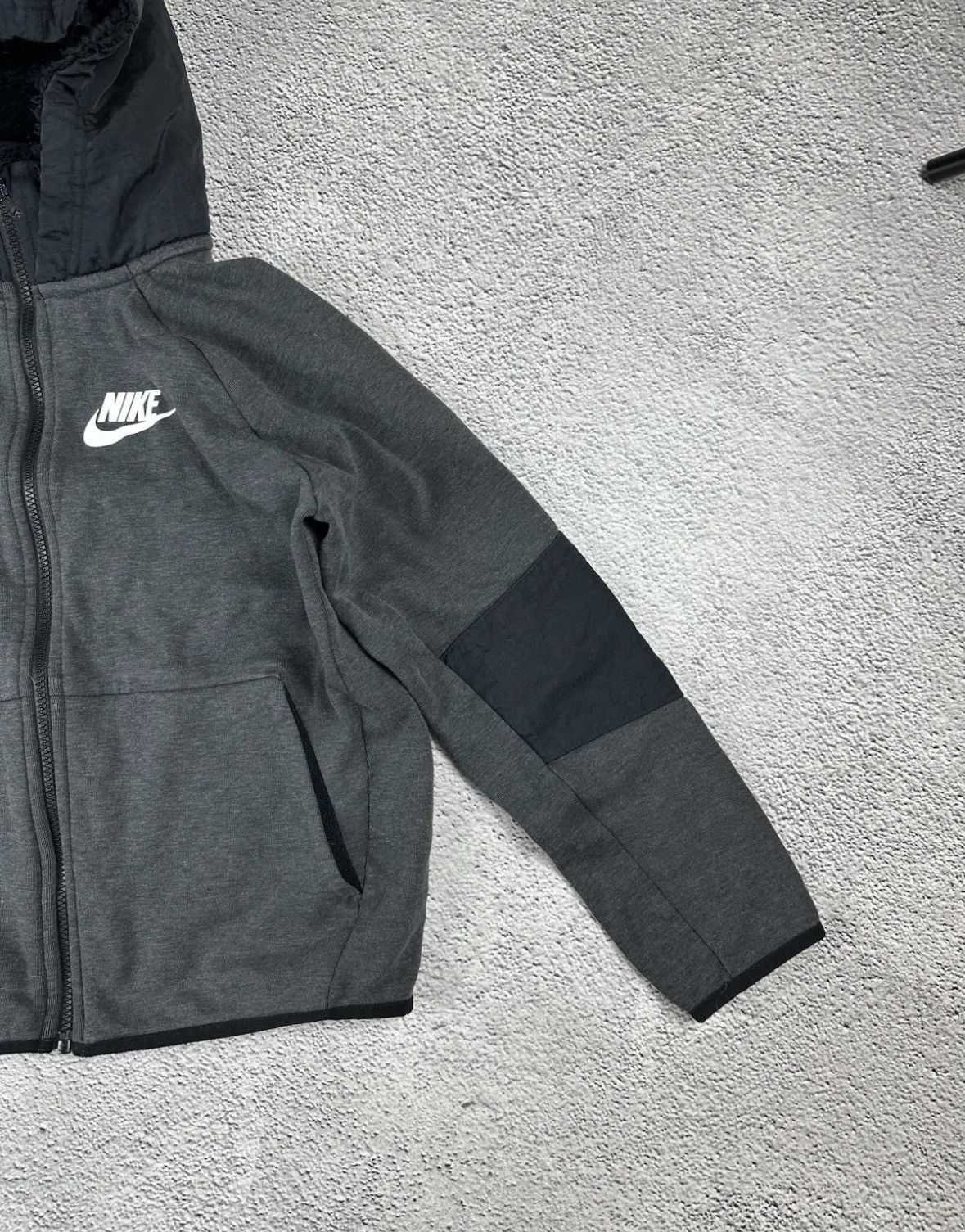 Nike Vintage Nike Fur Fuzzy Faux Full Zip Hoodie Nylon Bomber Y2K Size XS / US 0-2 / IT 36-38 - 4 Thumbnail