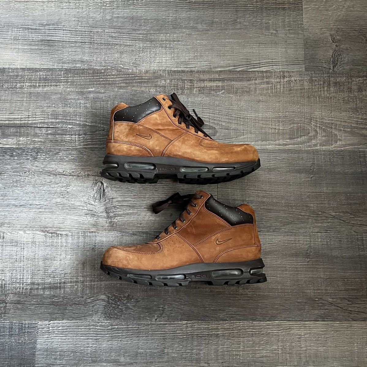 acg nike boots brown
