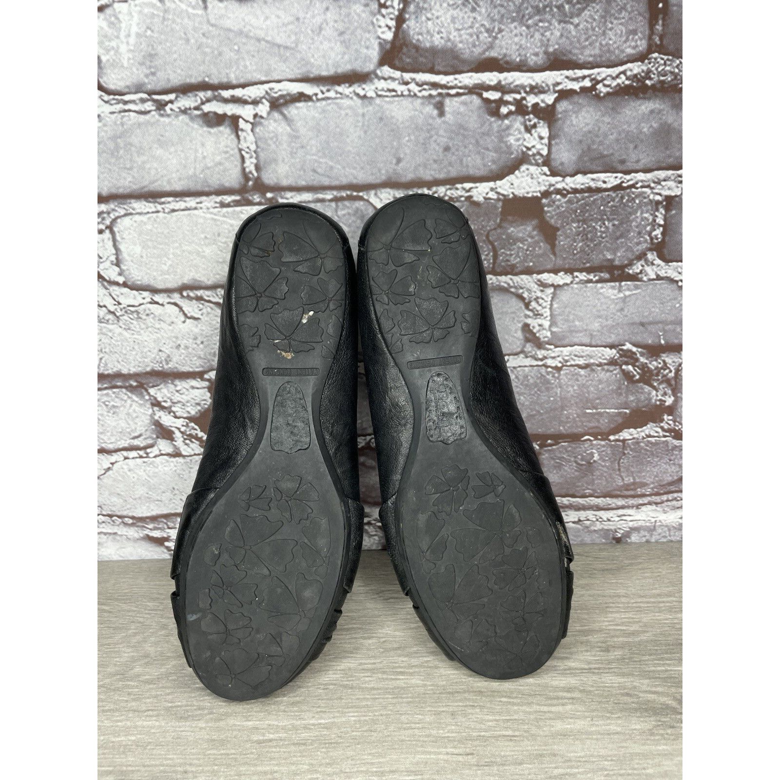 Born Born Lilly Black Leather Slip On Bow Ballet Flats Shoes Wome Size US 8 / IT 38 - 6 Thumbnail