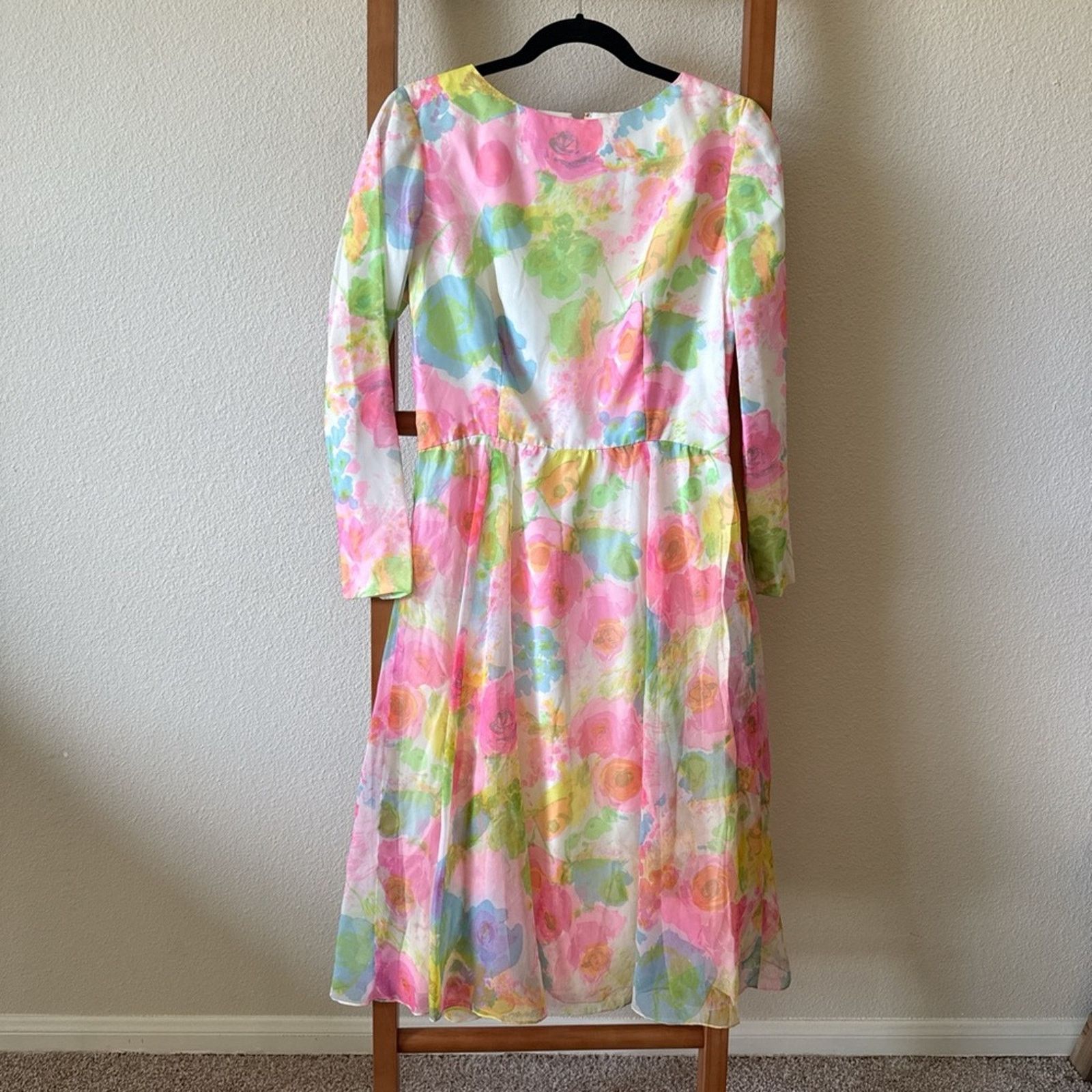 Other Vintage 1970 chiffon Posh Pastel Floral Long Sleeve Dress Size M / US 6-8 / IT 42-44 - 1 Thumbnail