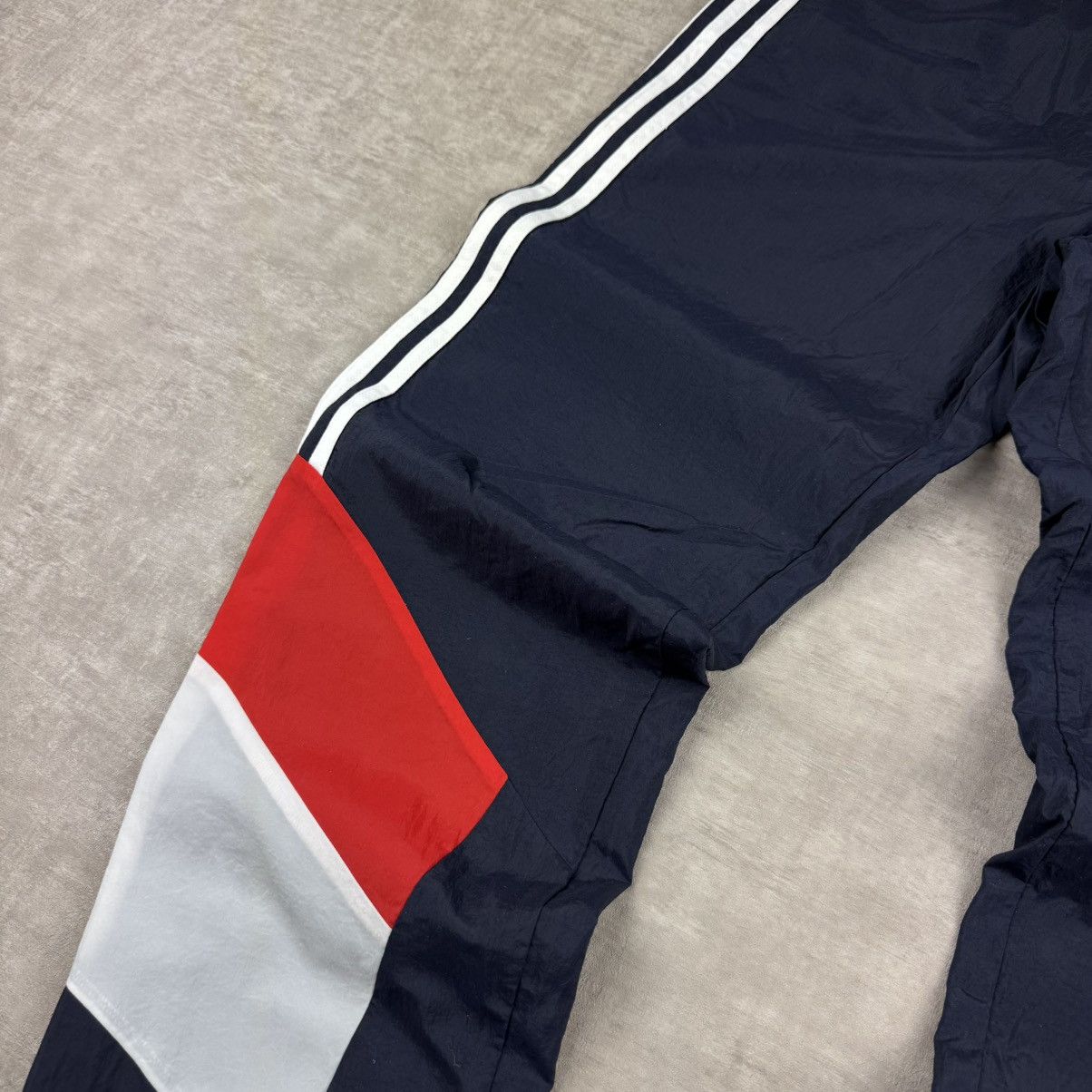 Adidas Adidas Track Pants Size US 31 - 3 Thumbnail