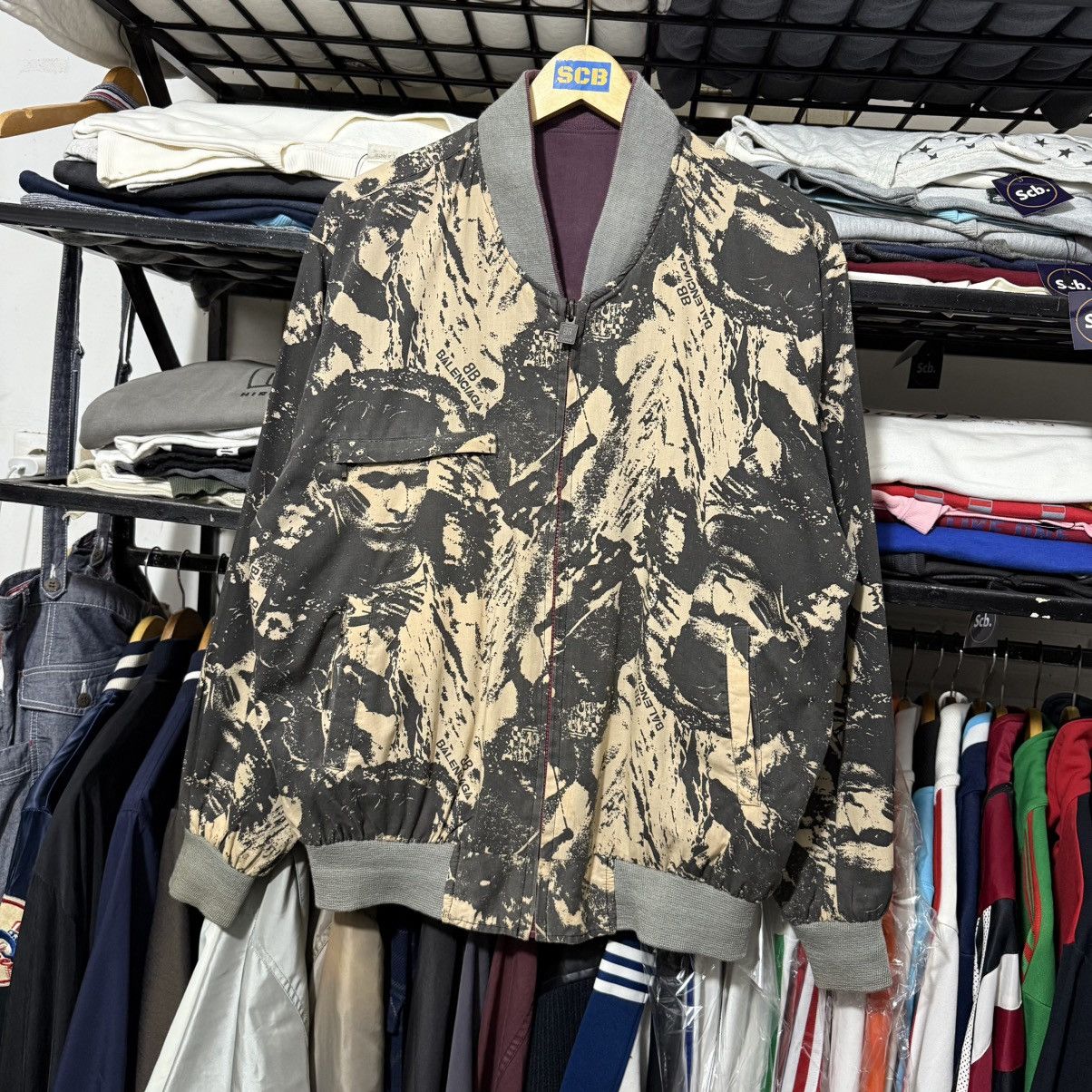 Balenciaga Vintage balenciaga aop reversible jacket Size US L / EU 52-54 / 3 - 7 Thumbnail