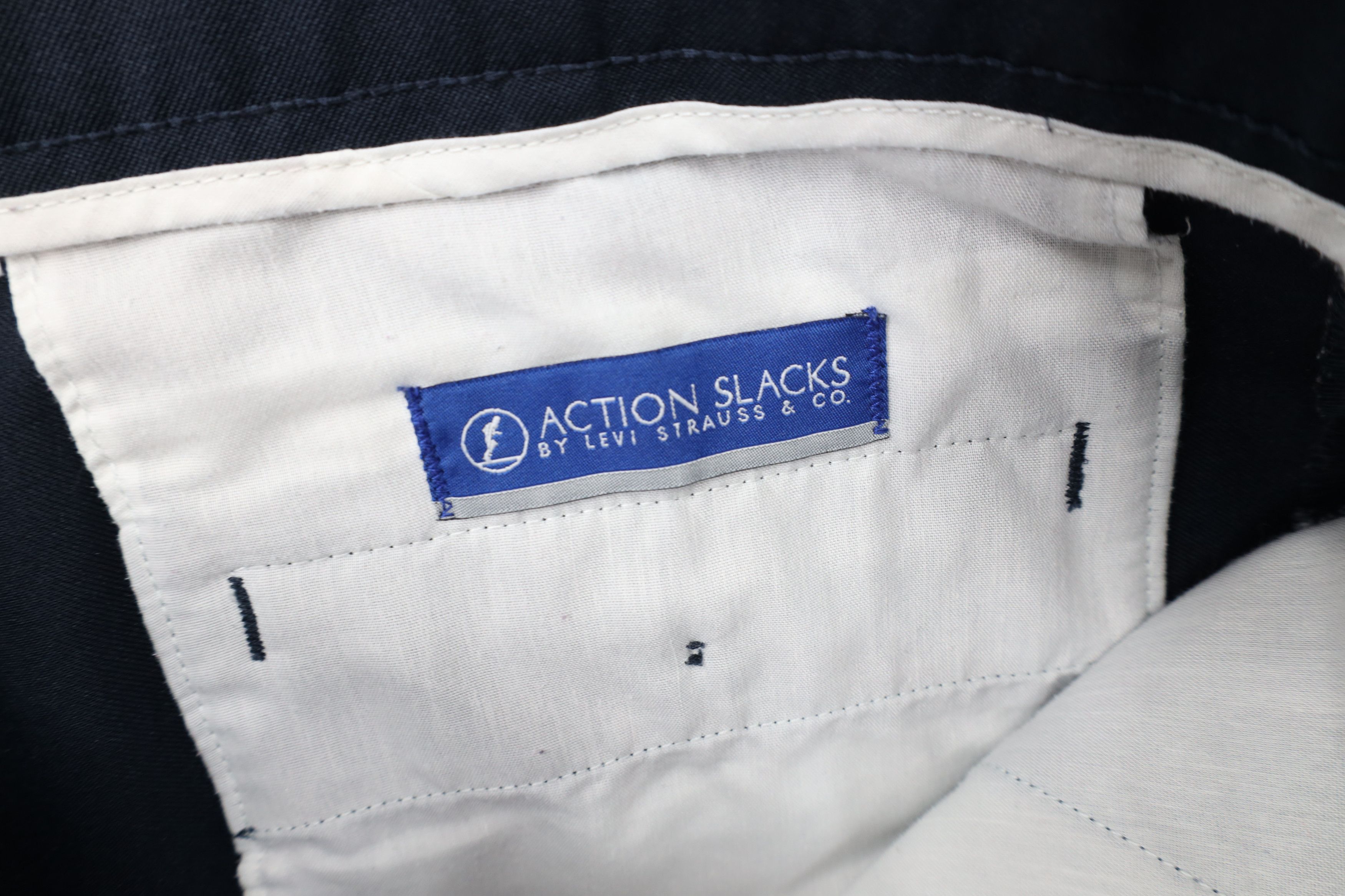Levi's Vintage 90s Levis Wide Leg Chino Pants Navy Blue Polyester Size US 38 / EU 54 - 7 Thumbnail