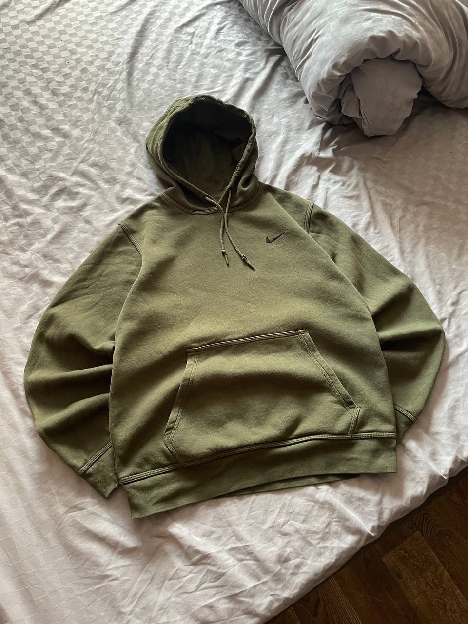 Nike Vintage Nike Hoodie Boxy Fit Mini Swoosh Y2K Rare Size US M / EU 48-50 / 2 - 2 Thumbnail