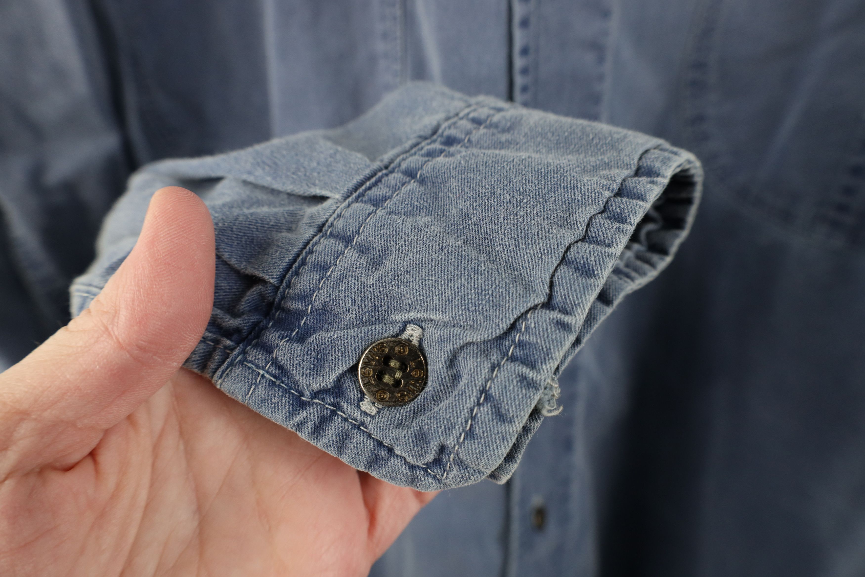 Levi's Vintage 90s Levis Stonewash Baggy Collared Button Shirt Blue Size US L / EU 52-54 / 3 - 9 Thumbnail