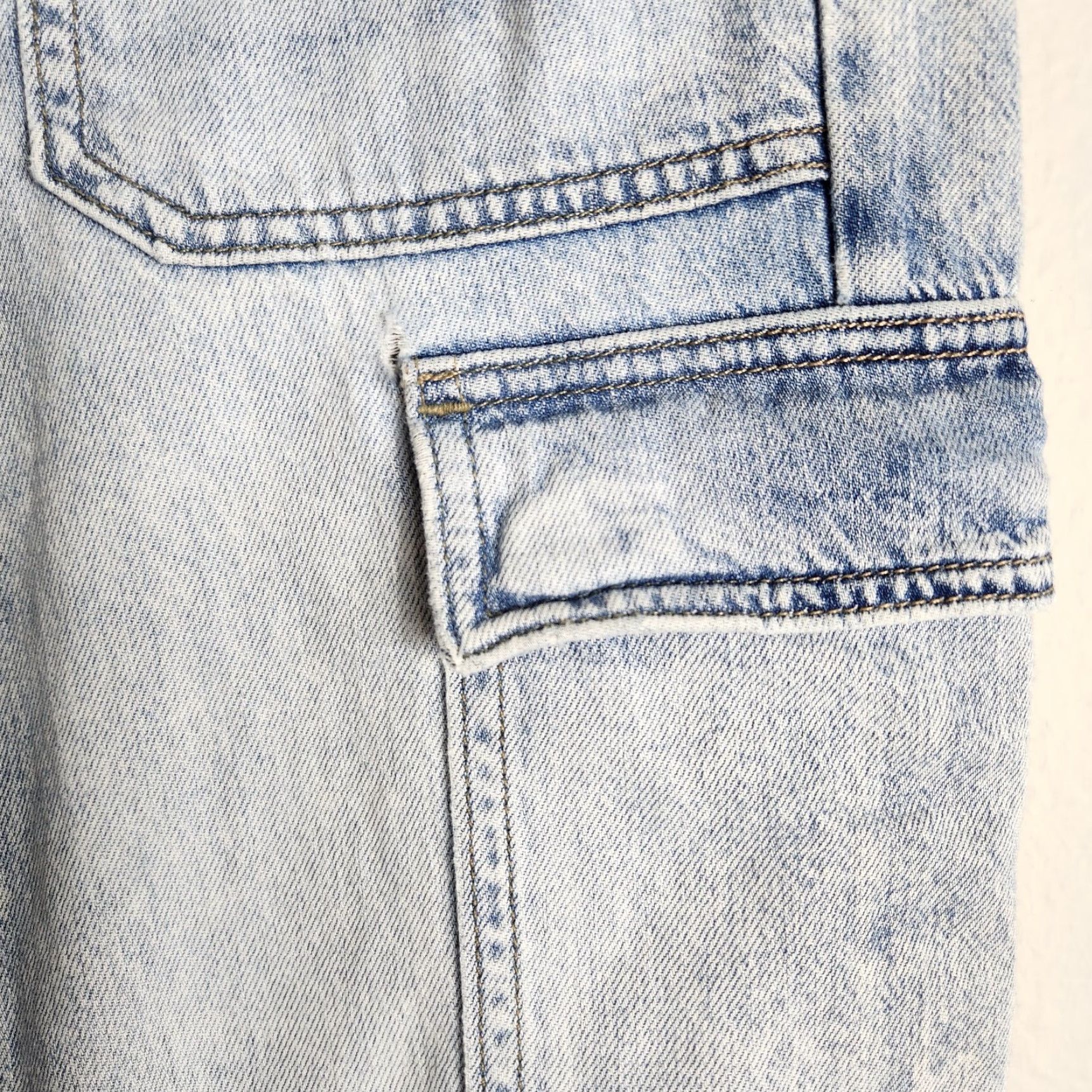 American Eagle Outfitters VINTAGE American Eagle Outfitters Cargo Joggers-Style Chambray Pants-Size 00 Women Blue Cotton Blend High Rise Tapered Pants Size ONE SIZE - 7 Thumbnail
