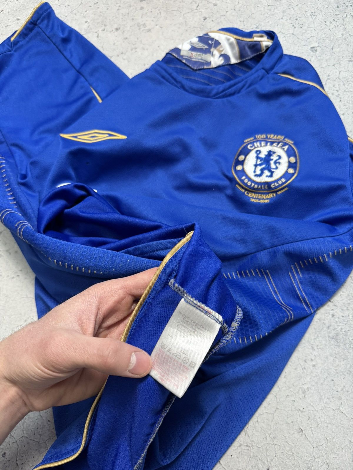 Umbro John Terry #26 Umbro Chelsea 2005/2006 Vintage Soccer Jersey Size US M / EU 48-50 / 2 - 10 Thumbnail