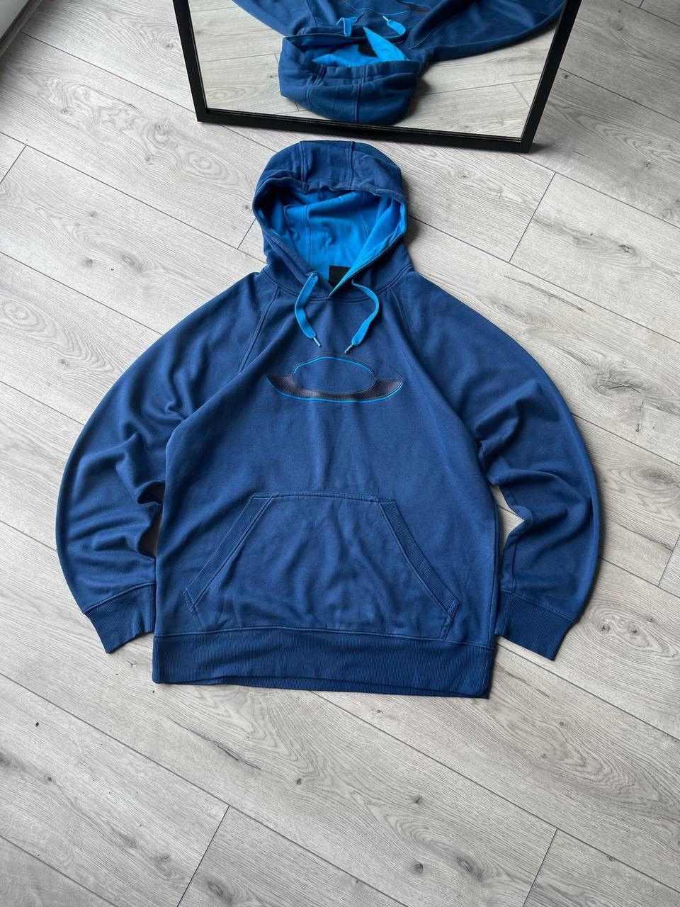 Oakley × Vintage Vintage Oakley Central Logo Boxy Gorpcore Hoodie Y2K M Size US M / EU 48-50 / 2 - 1 Thumbnail