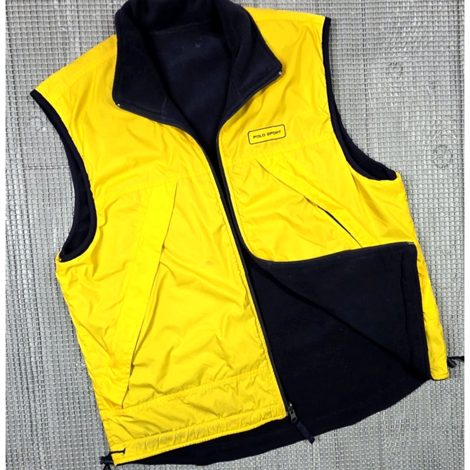 Polo Ralph Lauren VINTAGE Polo Ralph Lauren Polo Sport Vest L Yellow Blue Reversible Polartec Fleece Fullzip Size US L / EU 52-54 / 3 - 4 Thumbnail
