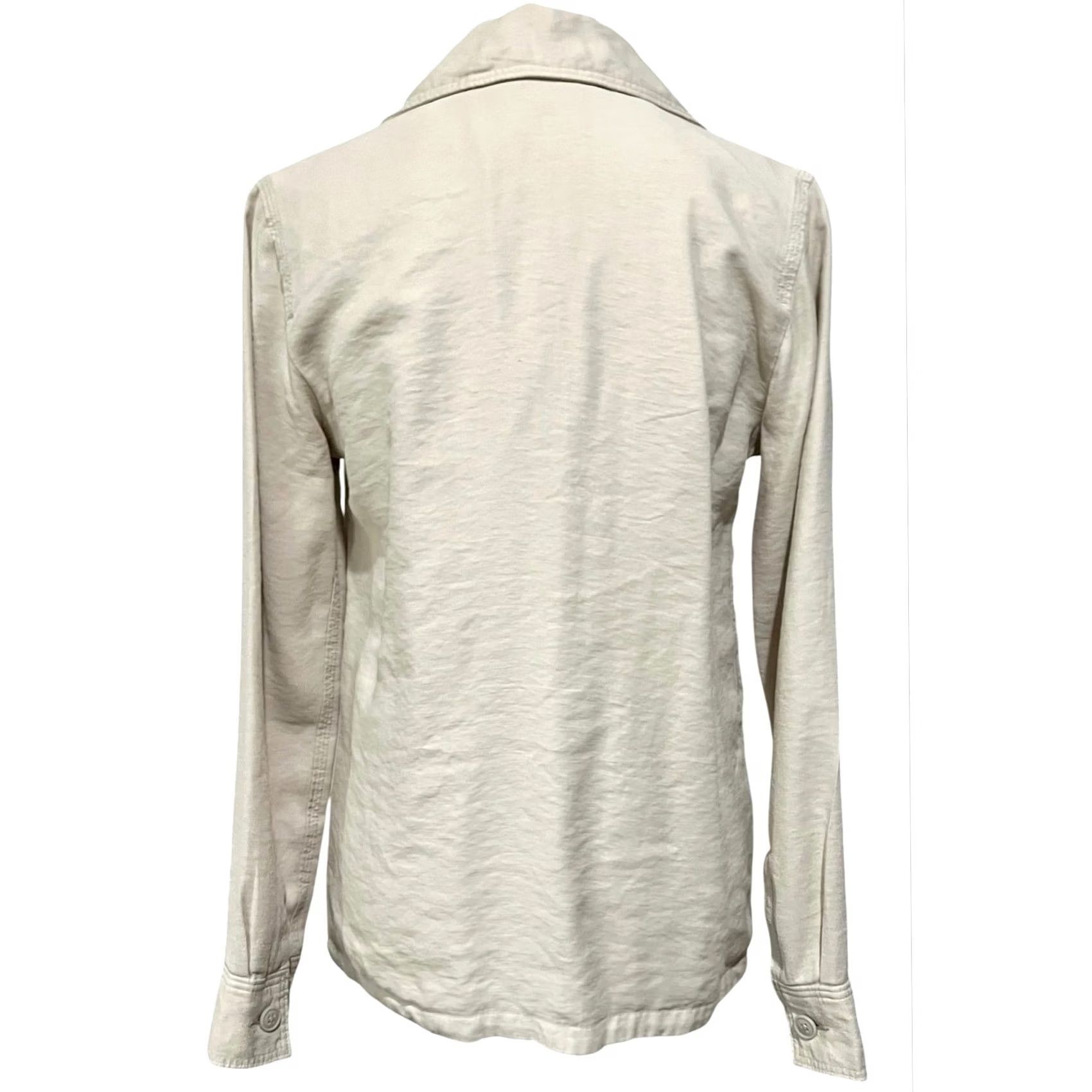 Abercrombie & Fitch Abercrombie & Fitch Utility Shirt Jacket Top Beige Pockets Button Up Women’s S Jacket Adult Womens Utility Style Cargo Safari Outdoor Neutral 90s? Size S / US 4 / IT 40 - 4 Thumbnail