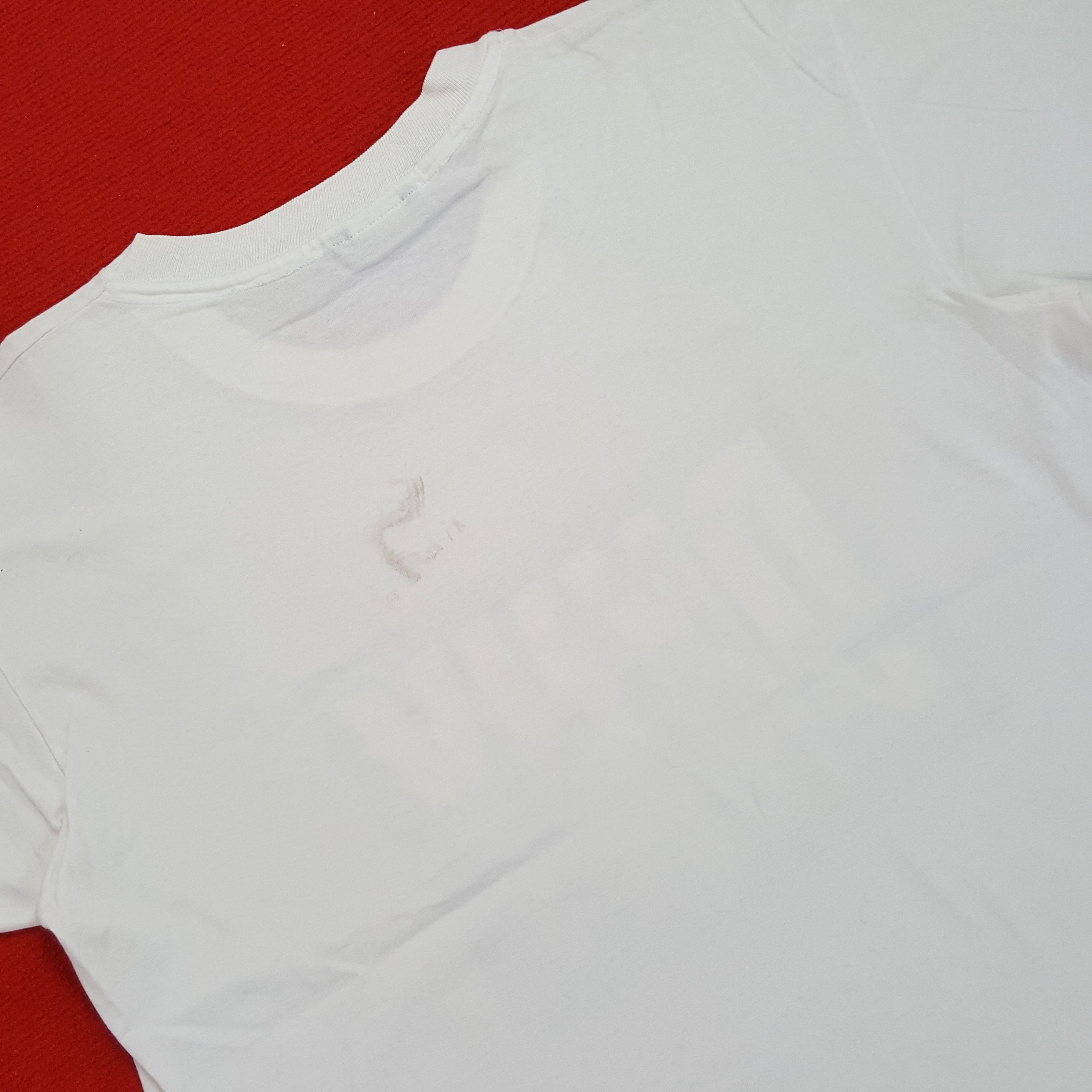DKNY × Vintage DKNY Center Design Streetwear Style Tshirt Size US L / EU 52-54 / 3 - 4 Thumbnail