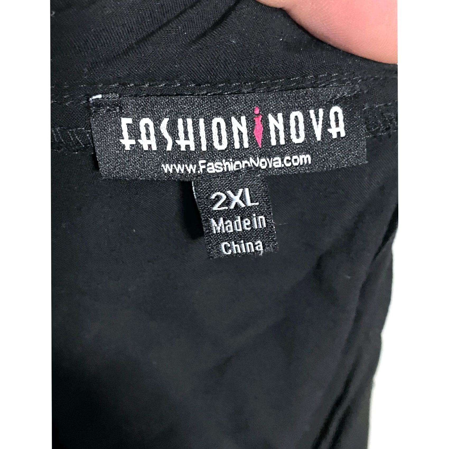 Fashion Nova VINTAGE Fashion Nova Black Electric Lightning Plunging V Neck Romper 2XL Sexy Fairygoth Size 40" / US 18 - 6 Thumbnail
