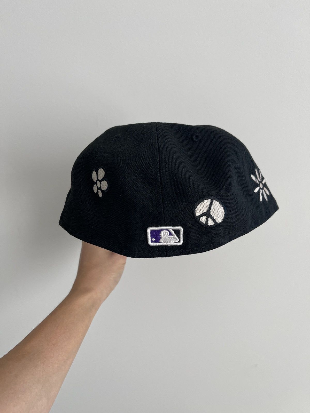 MLB Colorado Rockies New Era Sunlight Pop 59FIFTY Fitted Hat Size ONE SIZE - 7 Thumbnail