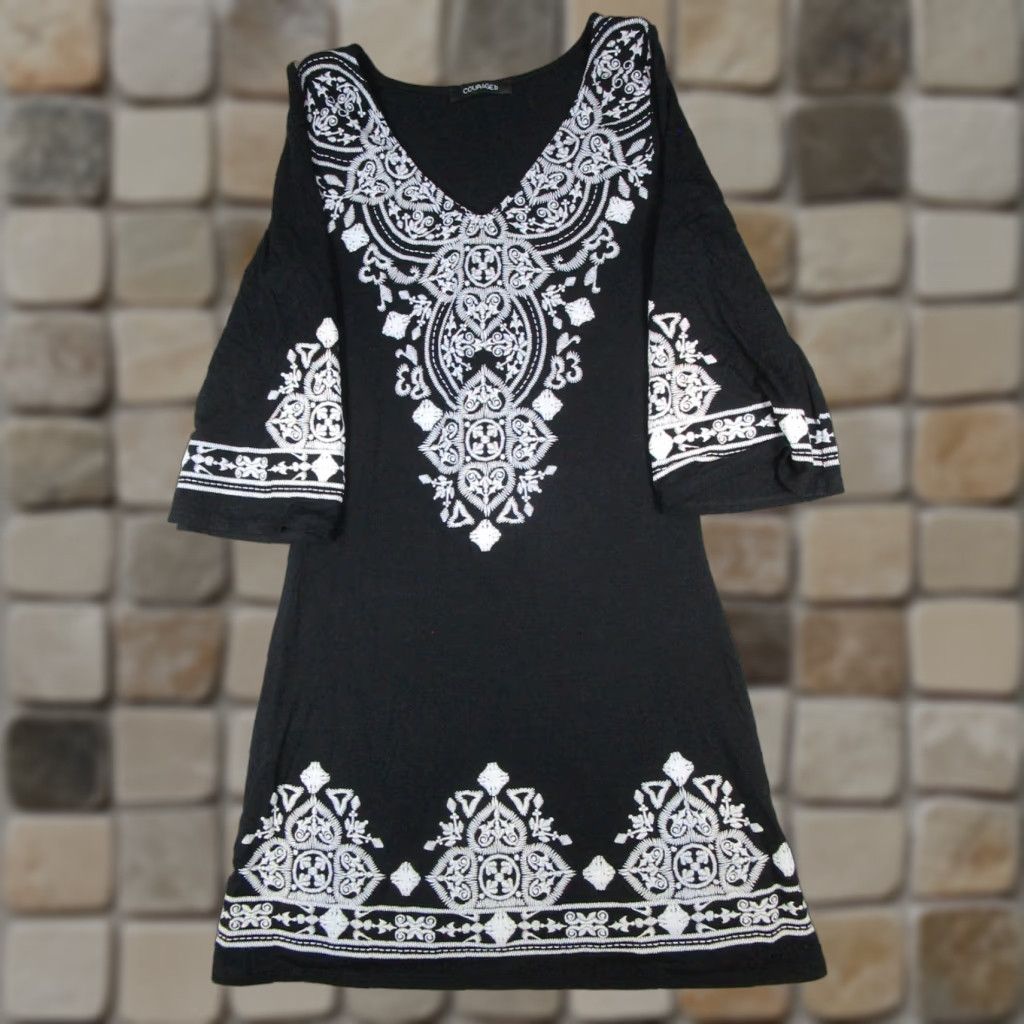 Vintage VINTAGE Courage.b Dress Womens Short Sleeve V-Neck Pullover Embroidered Geometric Casual Black White 2010s Ladies Size L / US 10 / IT 46 - 1 Thumbnail