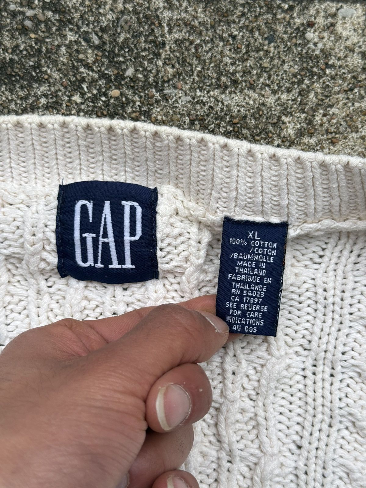 Gap 90s GAP Cable Knit Plain Jane Button-Front Cotton Cardigan Size US XL / EU 56 / 4 - 6 Thumbnail