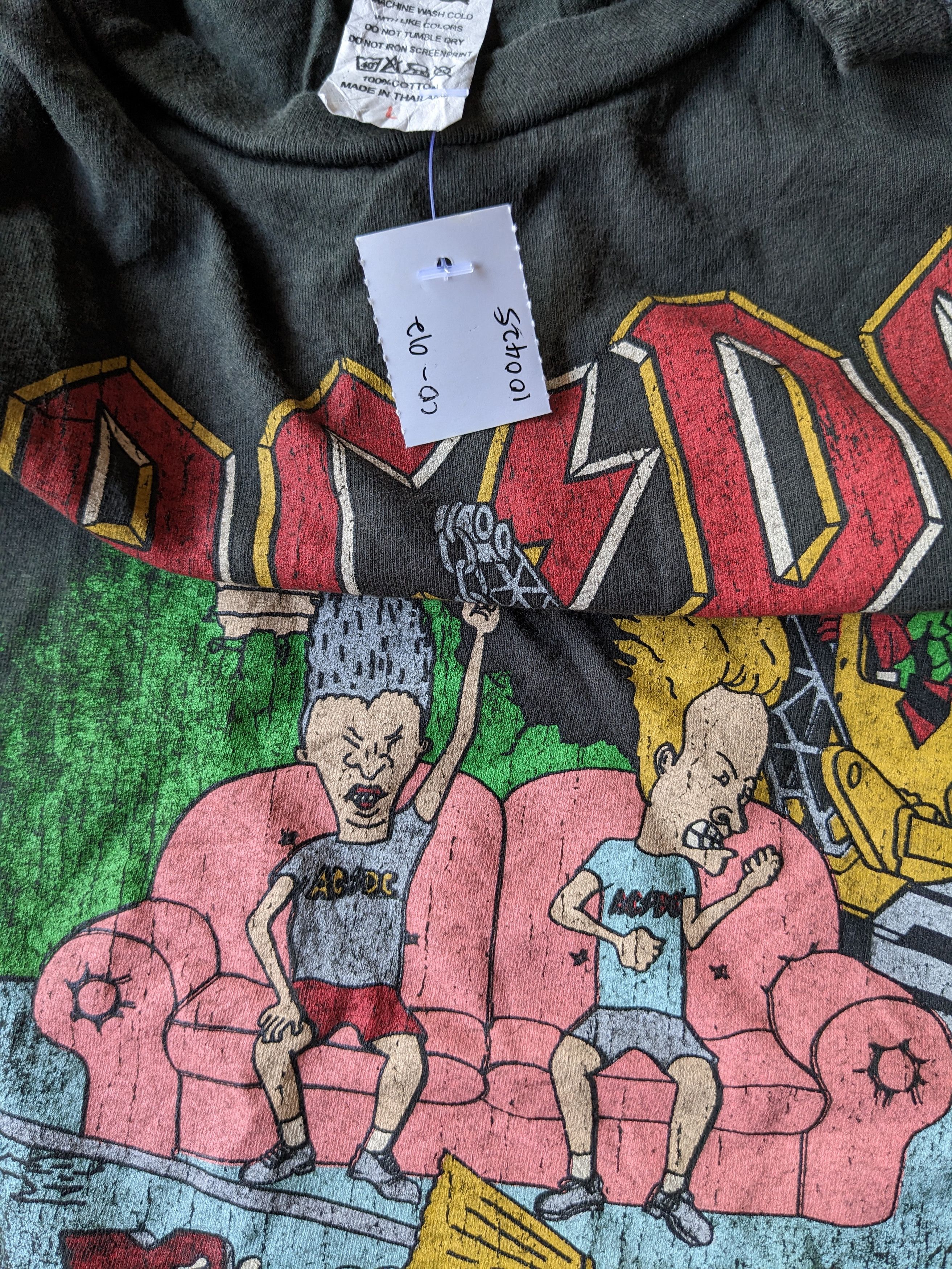 AC/DC × Mtv × Vintage Vintage Beavis & Butt-Head x ACDC Size US L / EU 52-54 / 3 - 5 Thumbnail