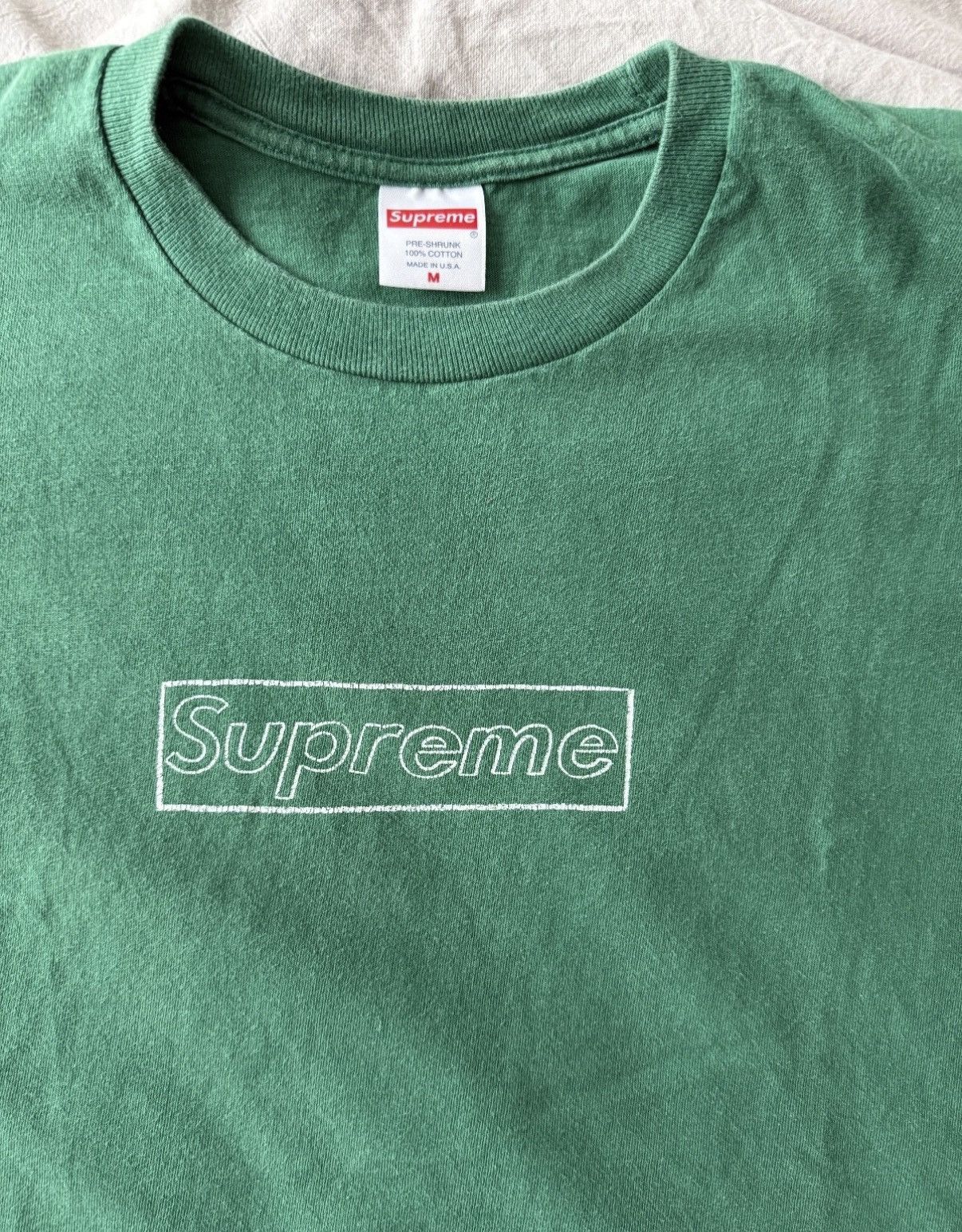 Kaws × Supreme Supreme box logo Size US M / EU 48-50 / 2 - 1 Thumbnail