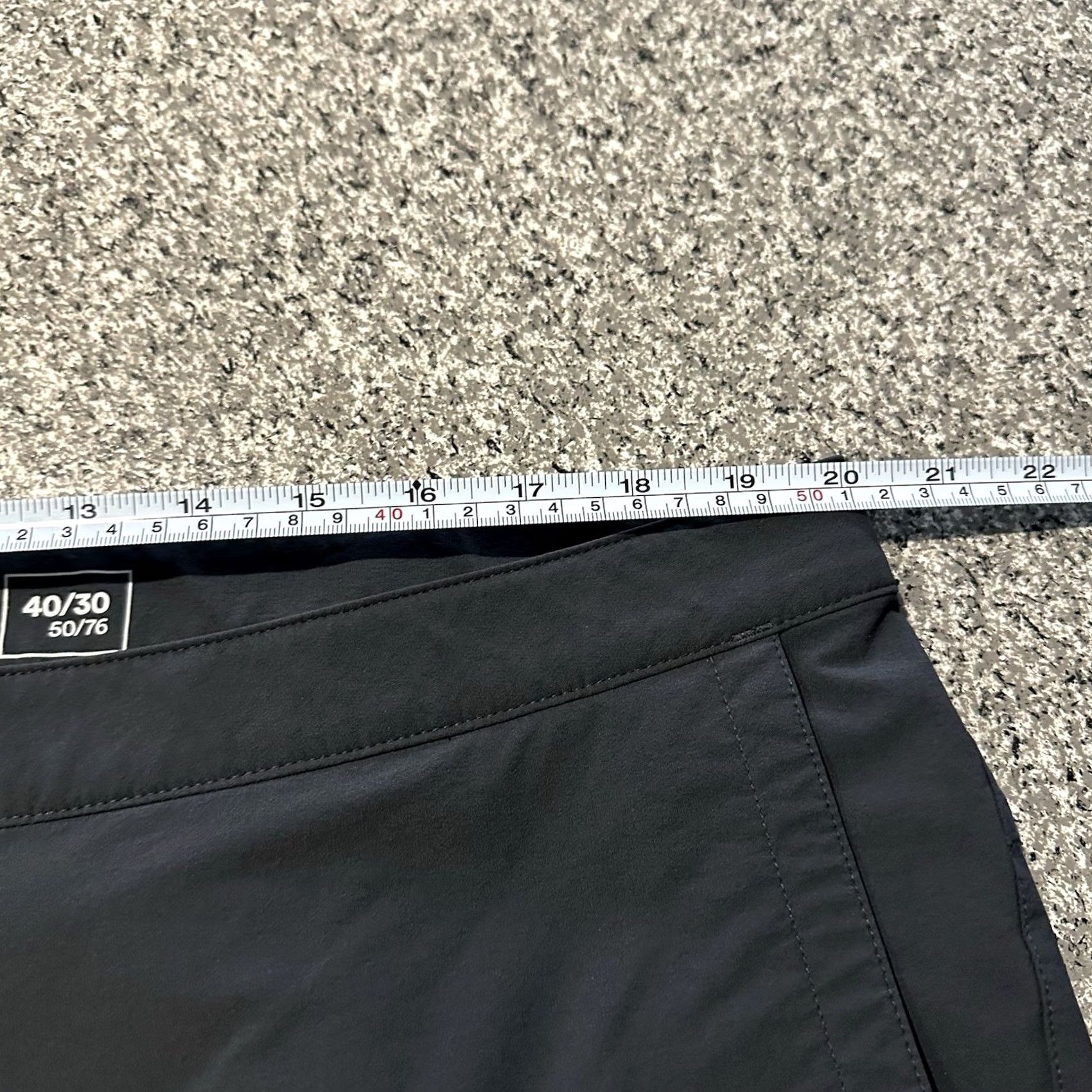 Mountain Hardwear Mountain Hardwear Pants Mens 40x30 Grey Nylon Stretch Outdoor Hiking Size US 40 / EU 56 - 7 Thumbnail
