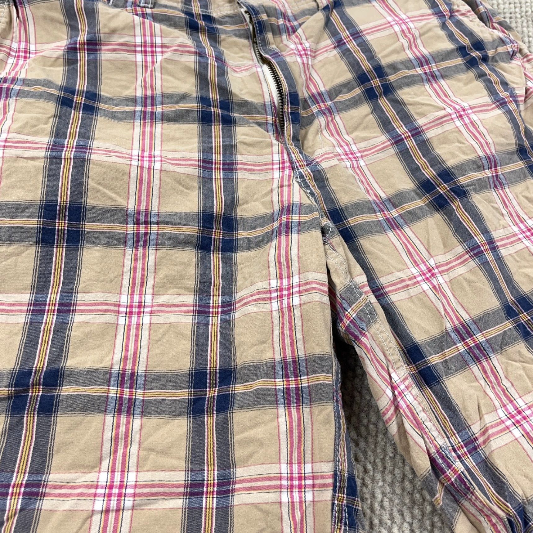 American Eagle Outfitters VINTAGE Y2K American Eagle Shorts Men 36 Tan Pink Tartan Plaid Loose Baggy Fit Size US 36 / EU 52 - 6 Thumbnail