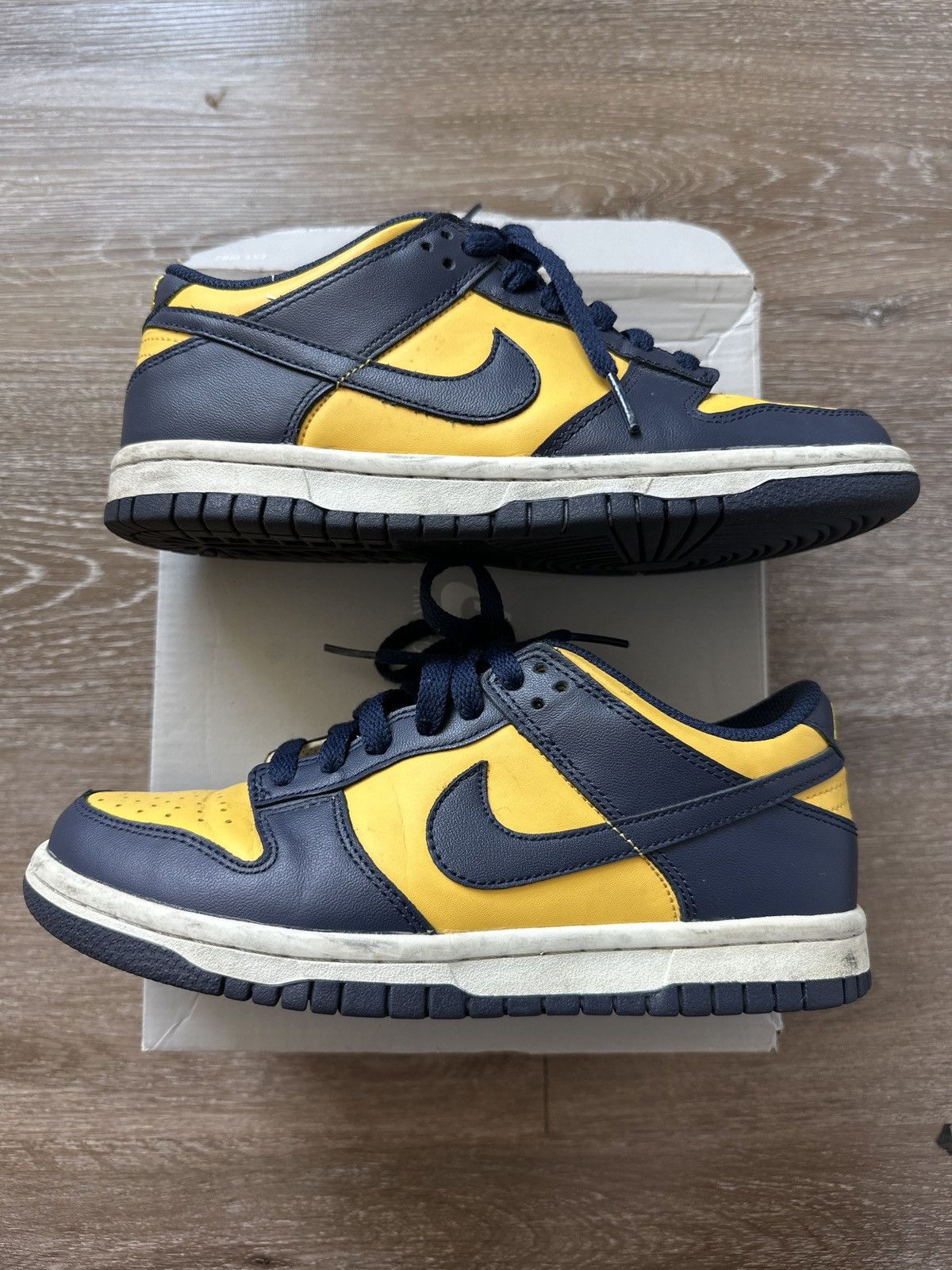 Nike Michigan Dunks Size US 4.5 / IT 34.5 - 2 Thumbnail