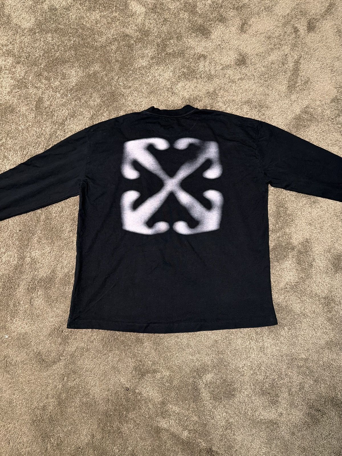 Off-White Off white Vanish Arrow Wide L/S Tee Black - Chalk P Size US S / EU 44-46 / 1 - 1 Thumbnail