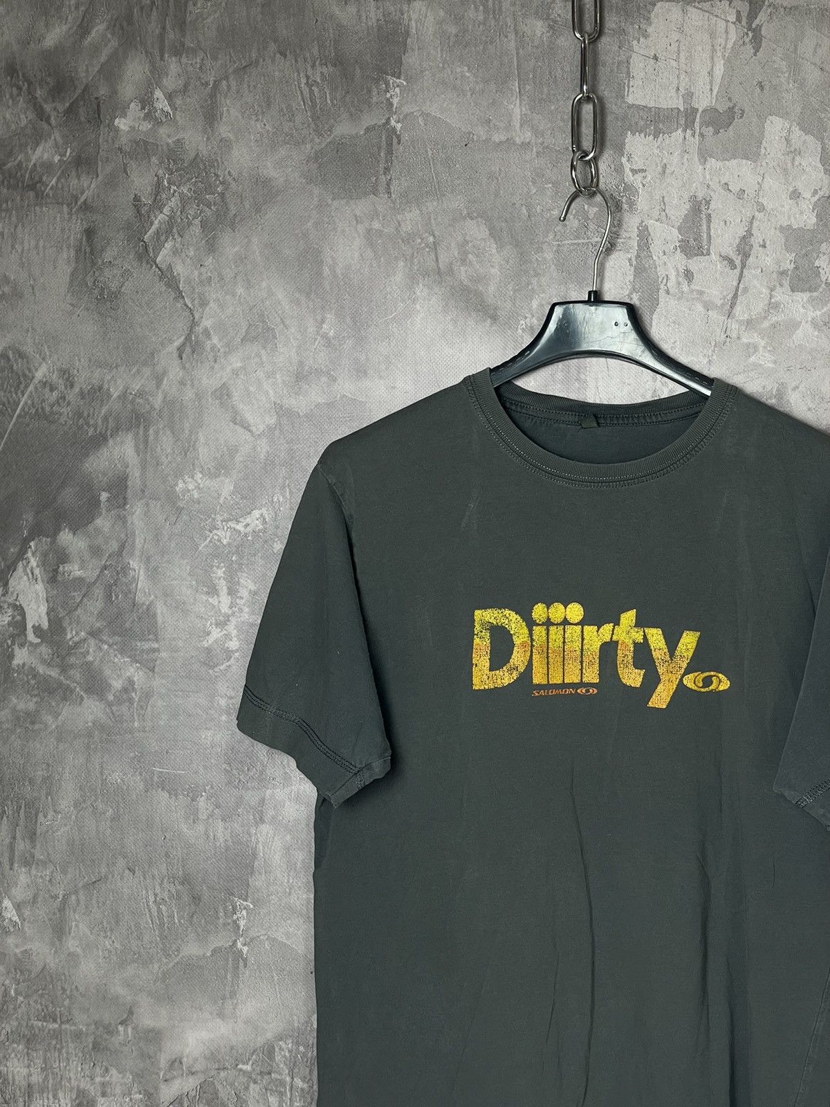 Salomon × Vintage SALOMON 00s Grey “Diiirty” Logo Gorpcore T SHIRT Size US M / EU 48-50 / 2 - 3 Thumbnail