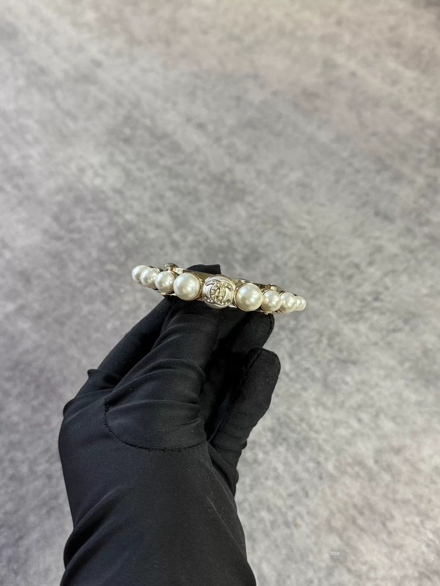 Chanel Chanel 22S Diamond CC Pearl Hair Clip Size US XXS / EU 40 - 1 Thumbnail