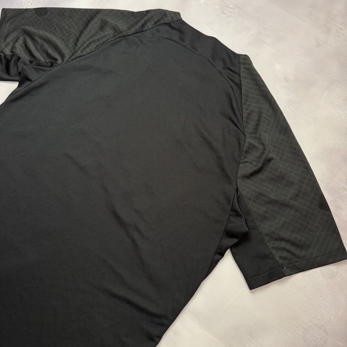 Nike Nike Tottenham Hotspur 22/23 Training Shirt Black Getir L Size US L / EU 52-54 / 3 - 12 Thumbnail
