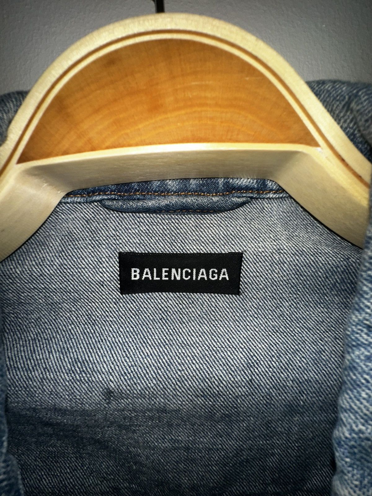 Balenciaga Balenciaga Graffiti Denim Jacket (Rare) Size US M / EU 48-50 / 2 - 4 Thumbnail