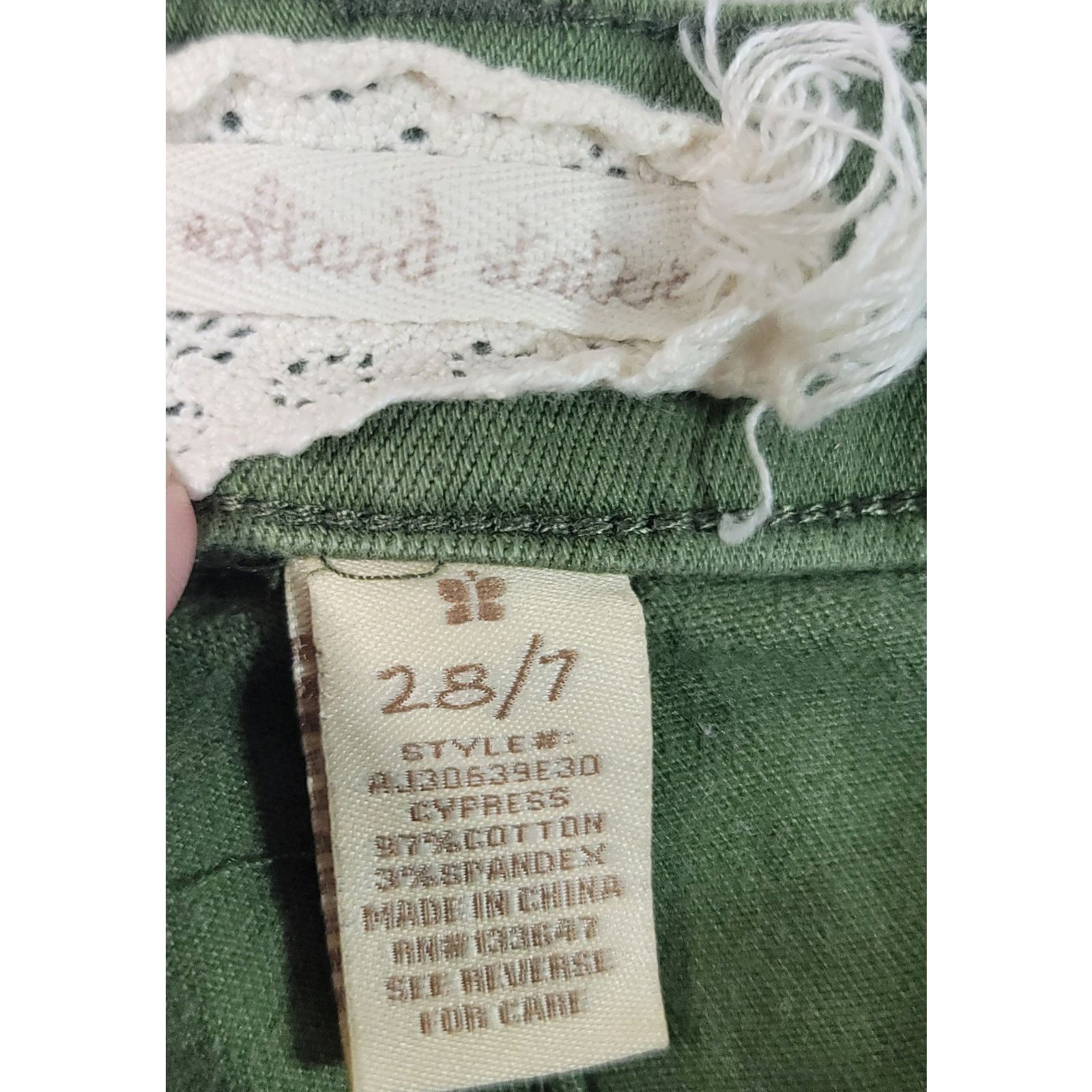 Other Altar'd State Green Distressed Hot Pants Denim Shorts 28 / 7 Size 30" / US 8 / IT 44 - 4 Thumbnail