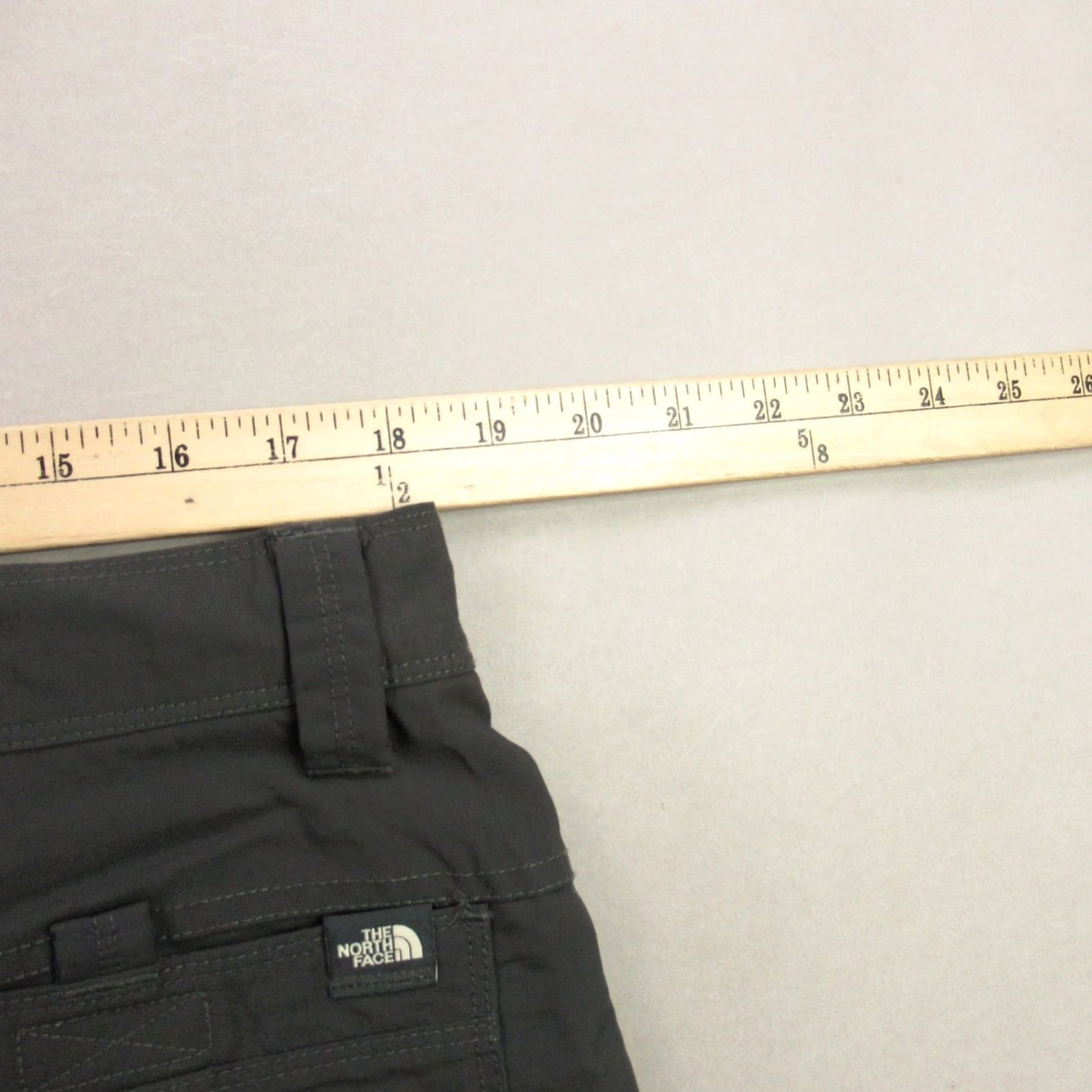 The North Face North Face Shorts Mens 38 Gray Cargo Lightweight Hiking Outdoors Pockets Size US 38 / EU 54 - 7 Thumbnail