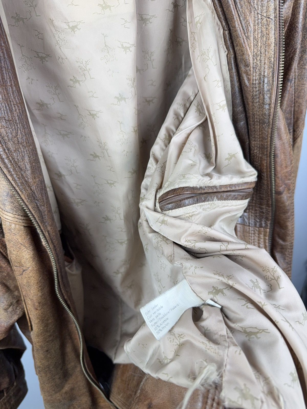 Japanese Brand Vintage Avant Garde Faded Western Margela Leather Jacket Size US L / EU 52-54 / 3 - 12 Thumbnail