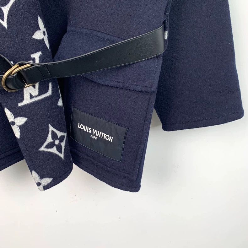 Louis Vuitton Louis Vuitton 23 blue presbyopic full print wrap coat Size XXS / US 00 / IT 34 - 4 Thumbnail