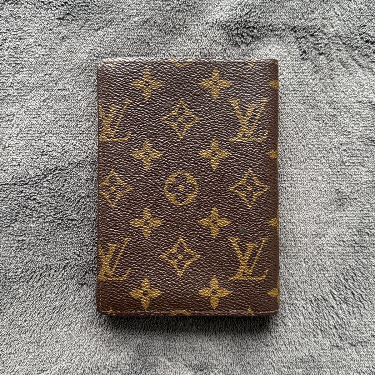 Louis Vuitton Louis Vuitton Monogram Passport/Documents Wallet Size ONE SIZE - 2 Thumbnail