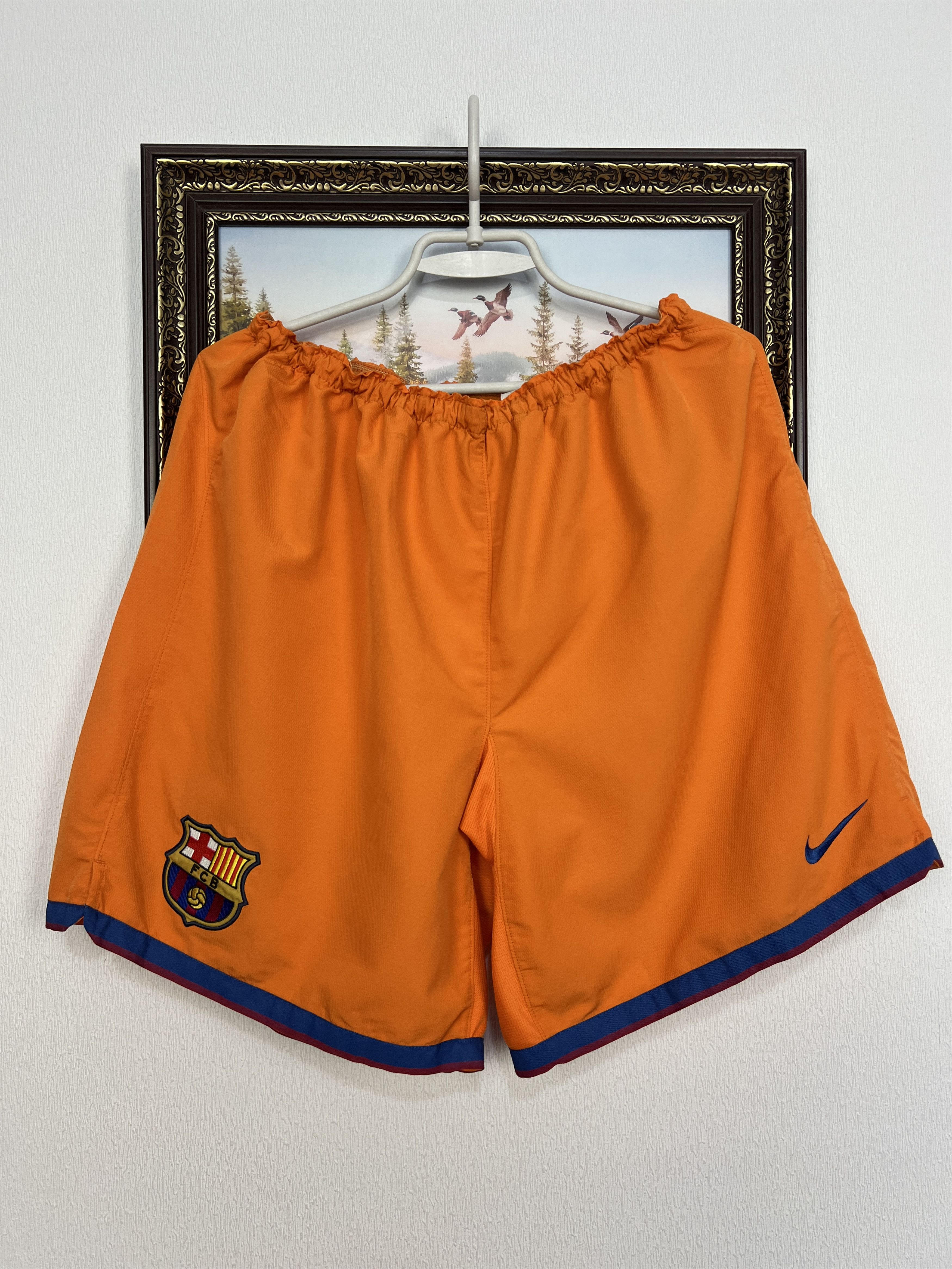 Nike Vintage Nike FC Barcelona Football Shorts Soccer Track Rare Size US 36 / EU 52 - 1 Thumbnail