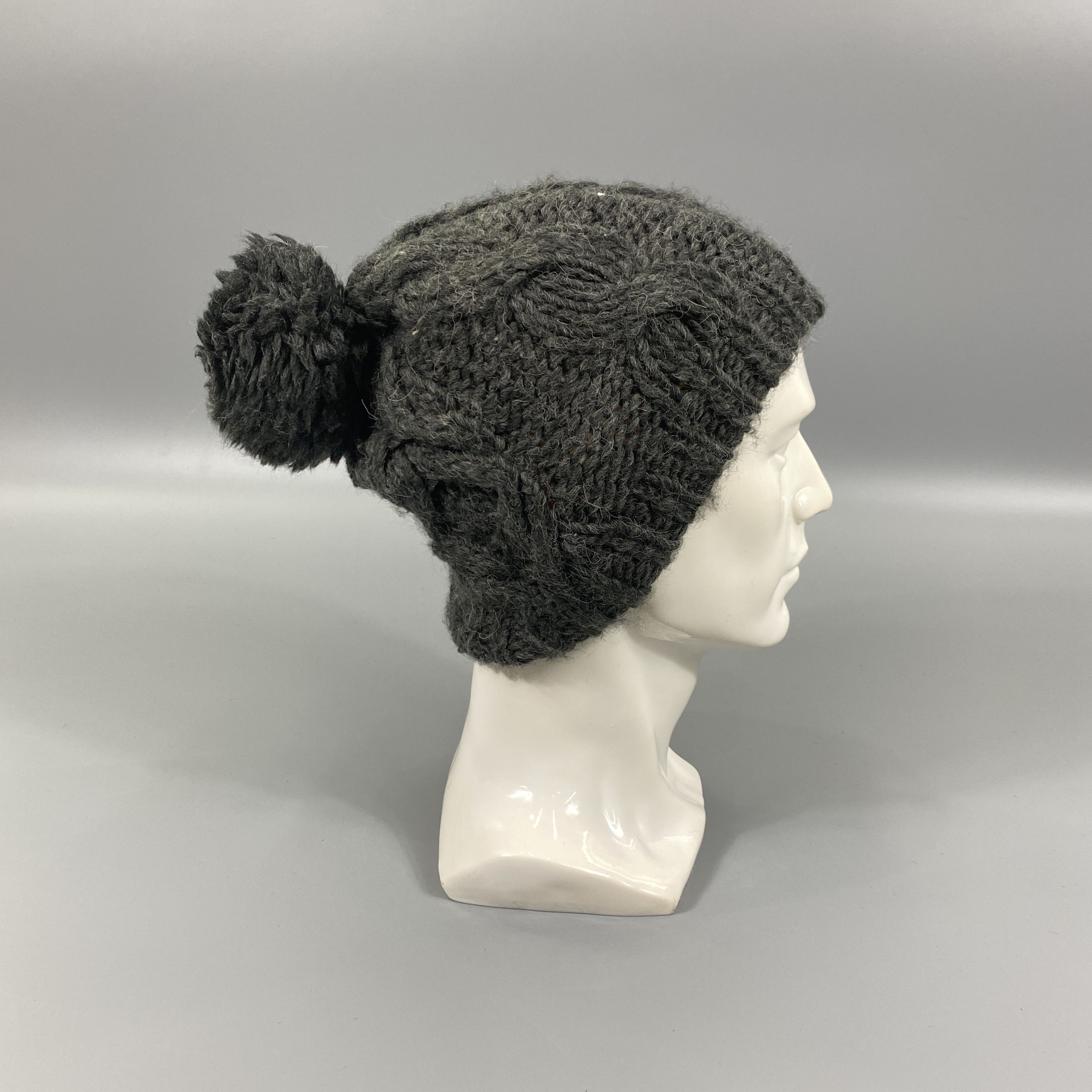 Vintage Knitted Beanie Pom Pom-BN805 Size ONE SIZE - 4 Thumbnail