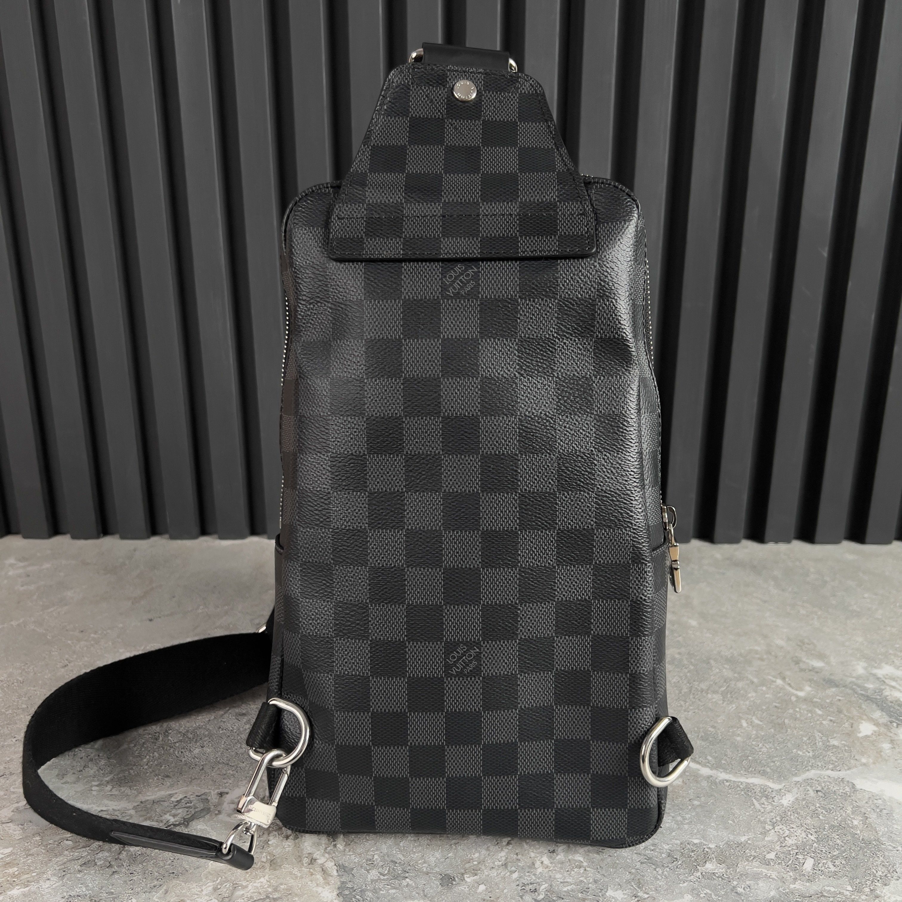 Louis Vuitton Avenue Damier Graphite Canvas Slingbag Bag Size ONE SIZE - 3 Thumbnail